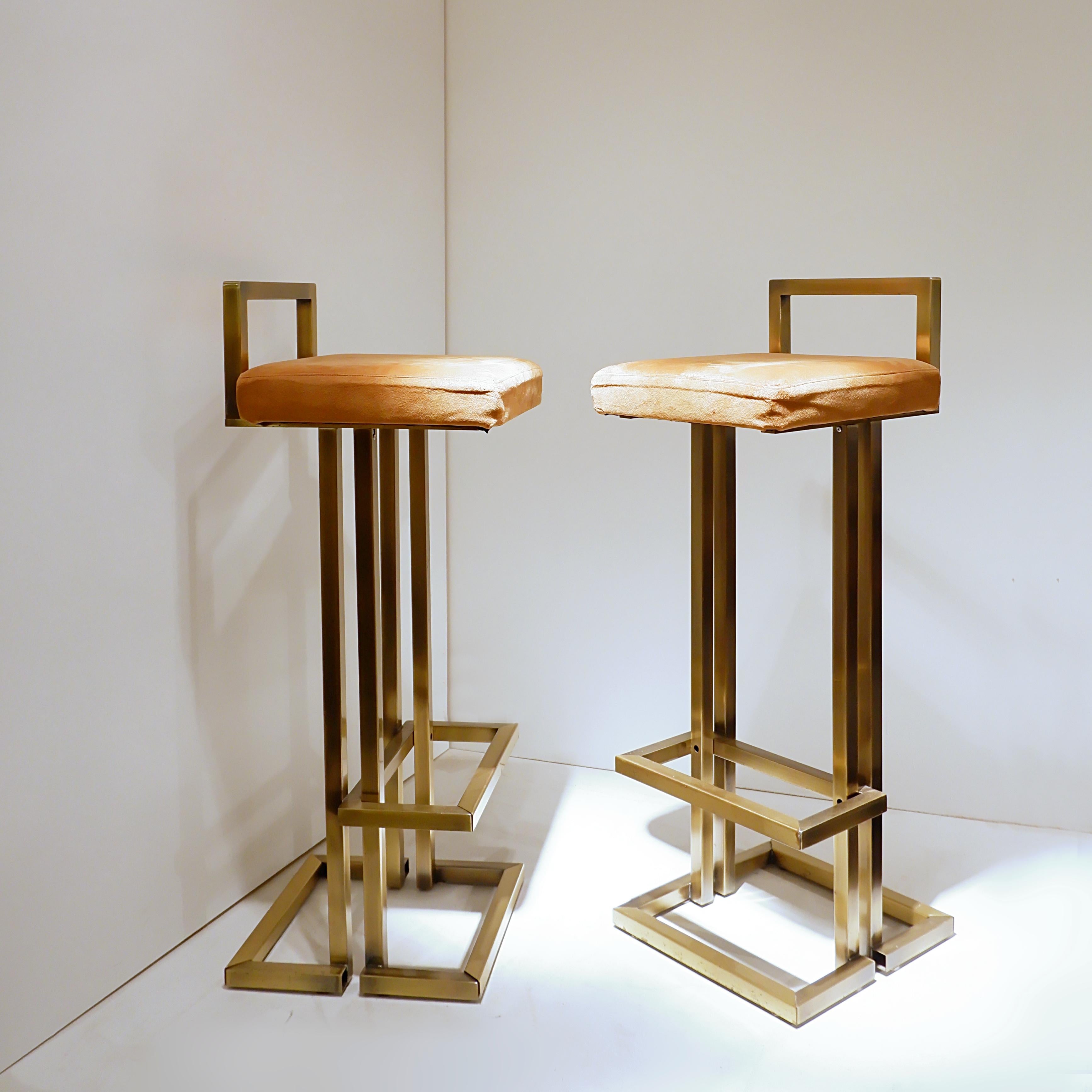 Belgo Chrome Bar and two Stools Set, circa 1970 For Sale 10