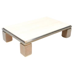 Table basse de style régence hollywoodienne en chrome avec plateau en travertin, années 1970