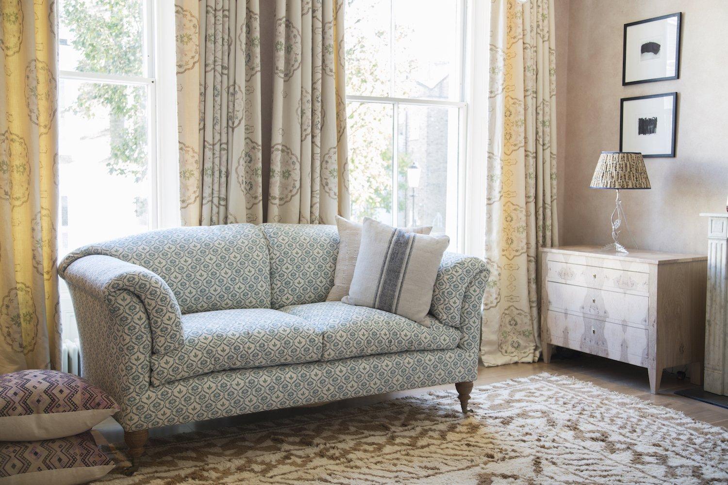 Made to order from our Bespoke Upholstery collection, the Belgravia is a refined and traditional model with genteel proportions and excellent pedigree. Our take on the Howard & Sons ‘Portarlington’, it oozes country house charm. Similar to our