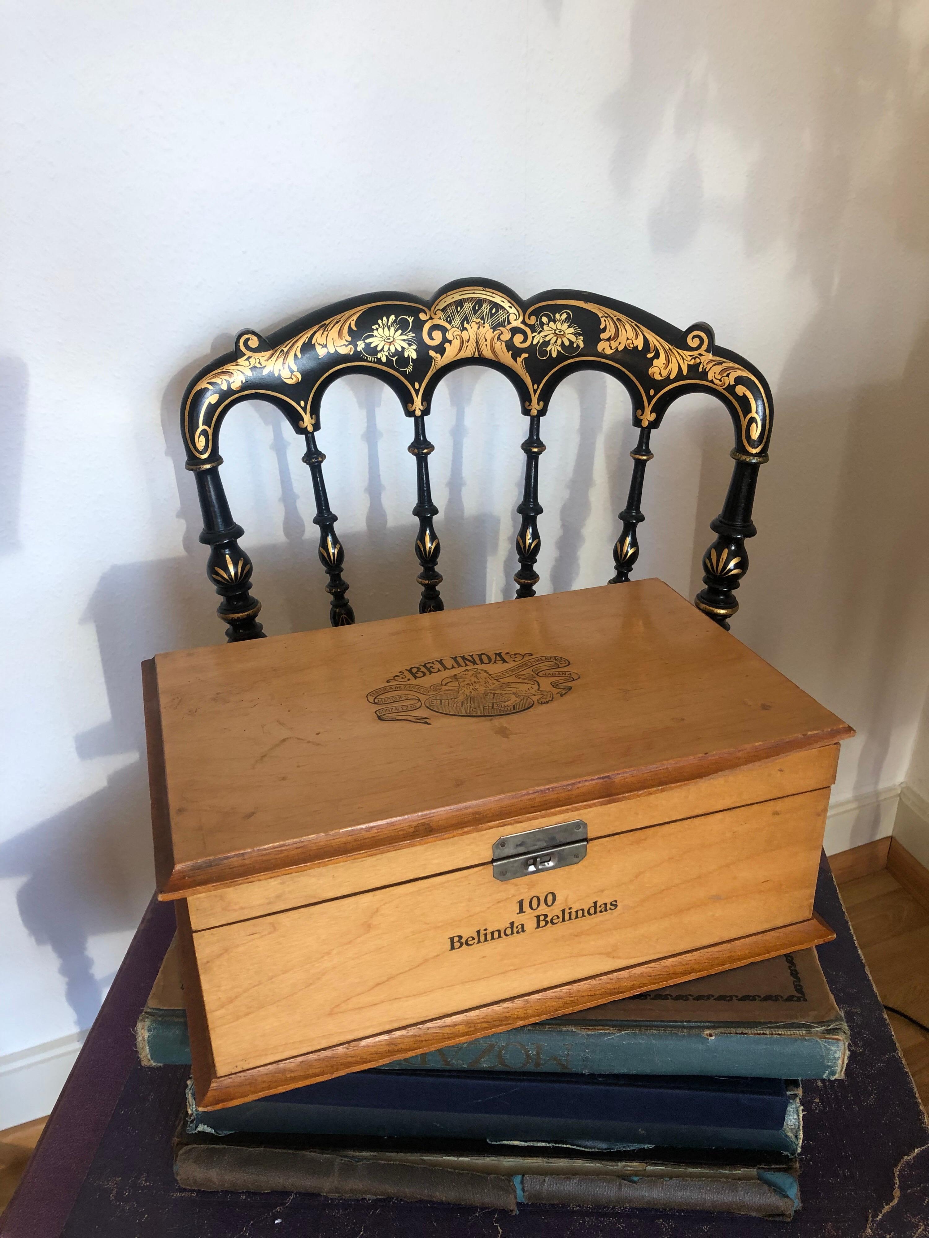 Belinda 100 Wooden Authentic Box, British American Tobacco, 1980s 4