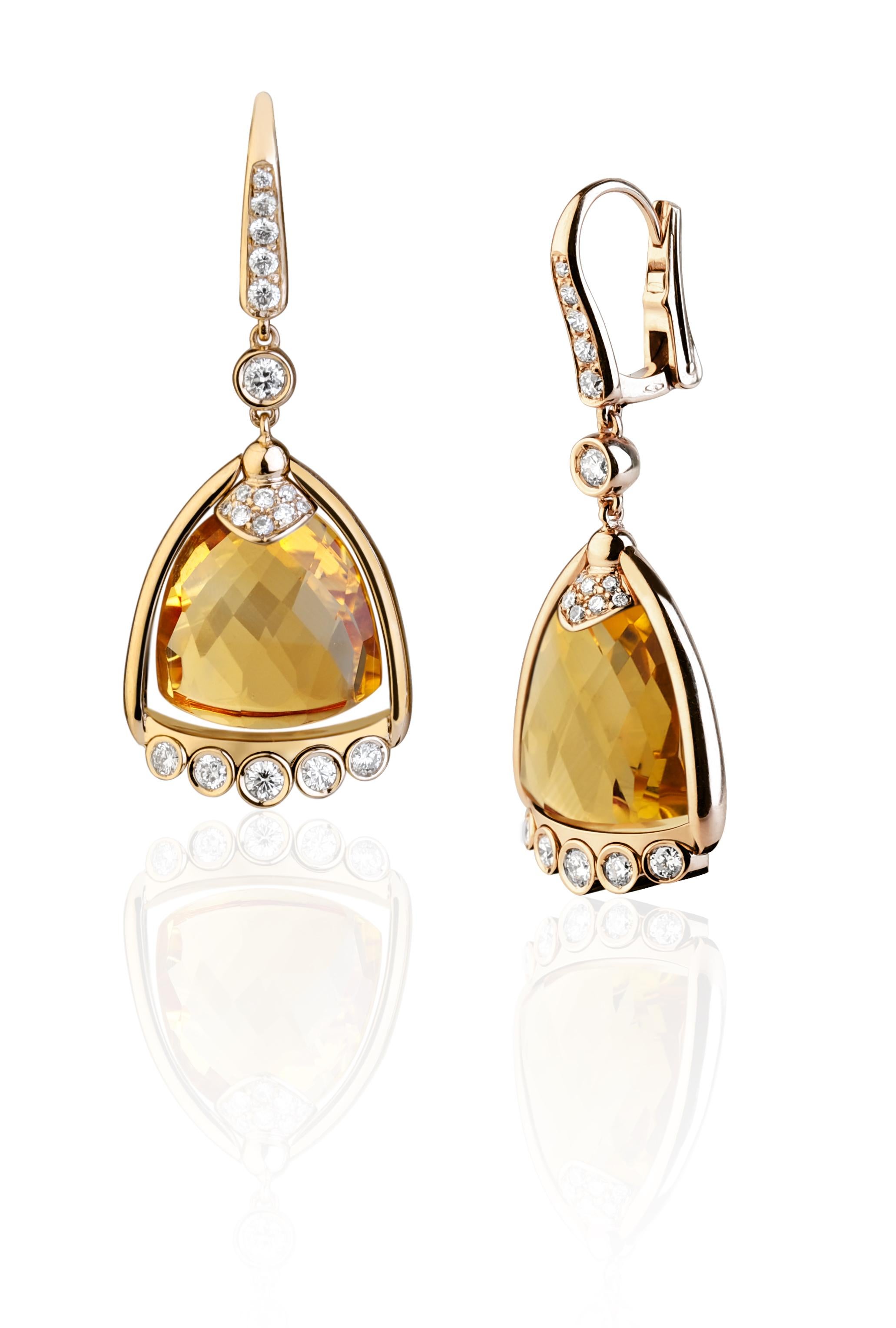 Taille brillant Collection Bell d'Angeletti, boucles d'oreilles en or avec citrine et diamants en vente