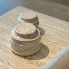 Bell Jar Set: Gläser mit Deckel aus austerfarbenem, italienischem, grauem Marmor von Anastasio Home