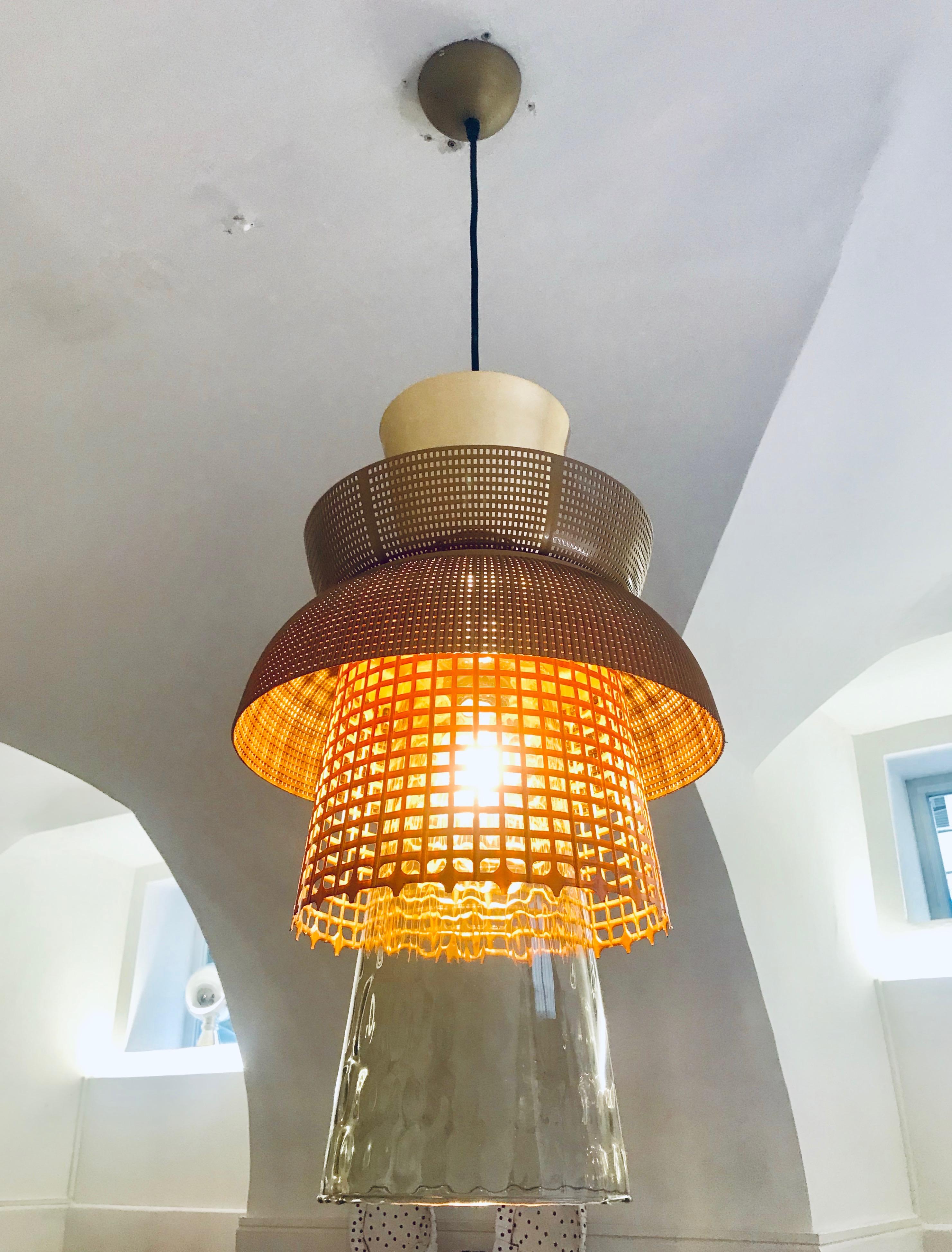 The Bell Lantern is a beautiful luminary piece by Element&Co.

Its organic shape and warm colors serve to add a comforting Ambience to your home or business. 

Its size is not overpowering and is thus suitable for a space of any size - either as