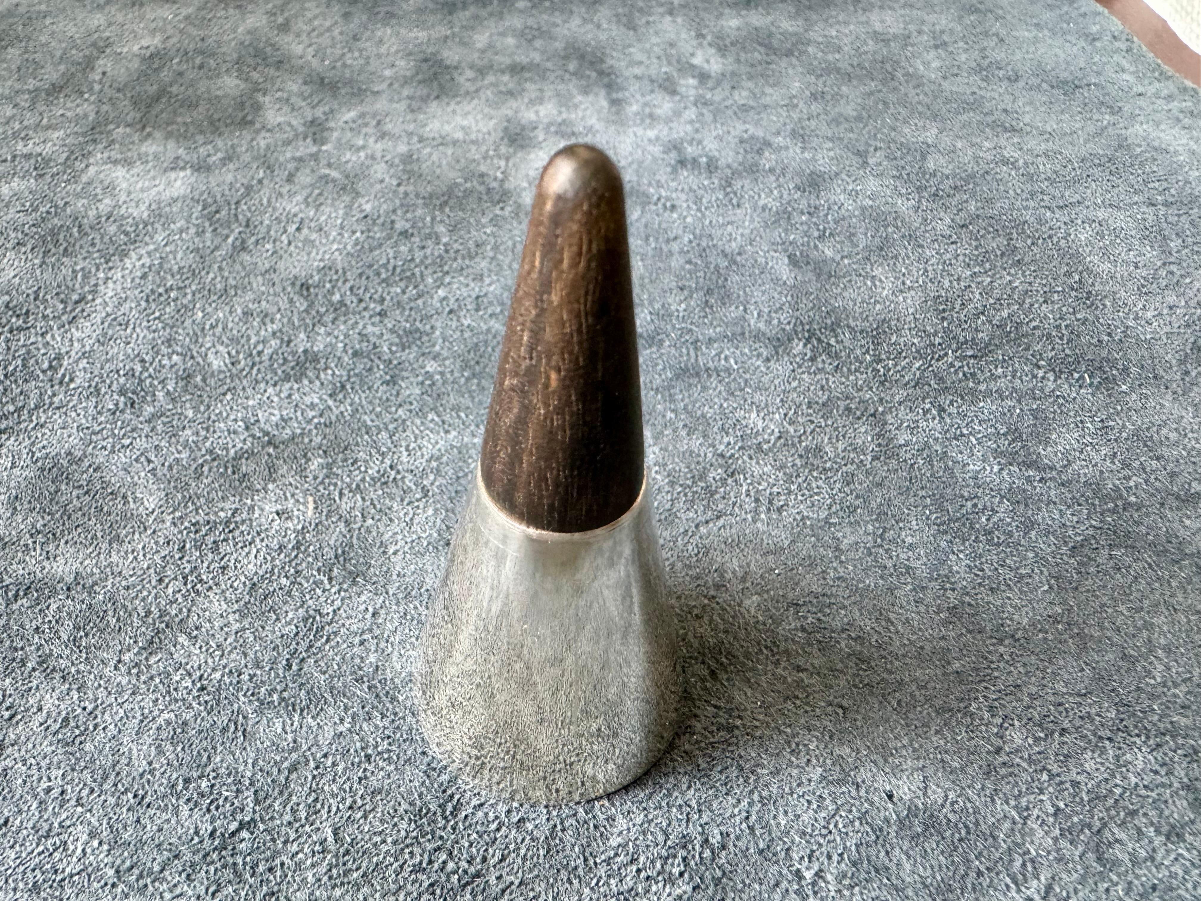 Moderno Campana in argento e teak Made in Finlandia in vendita