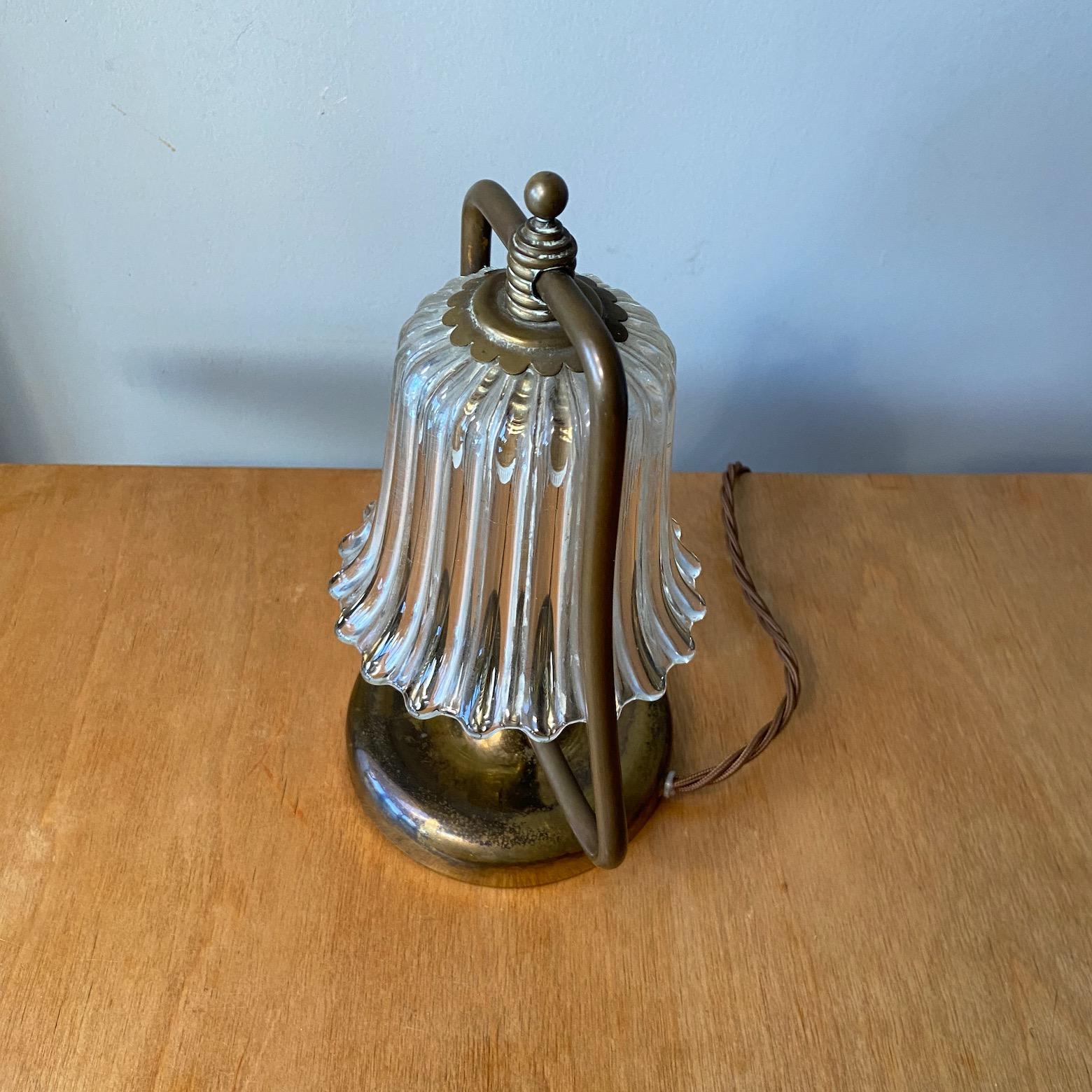 Bell table lamp, brass and Murano glass, Barovier, Italy, 1940's For Sale 8