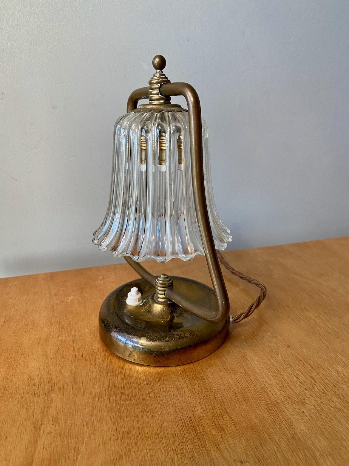 Bell table lamp, brass and Murano glass, Barovier, Italy, 1940's For Sale 3