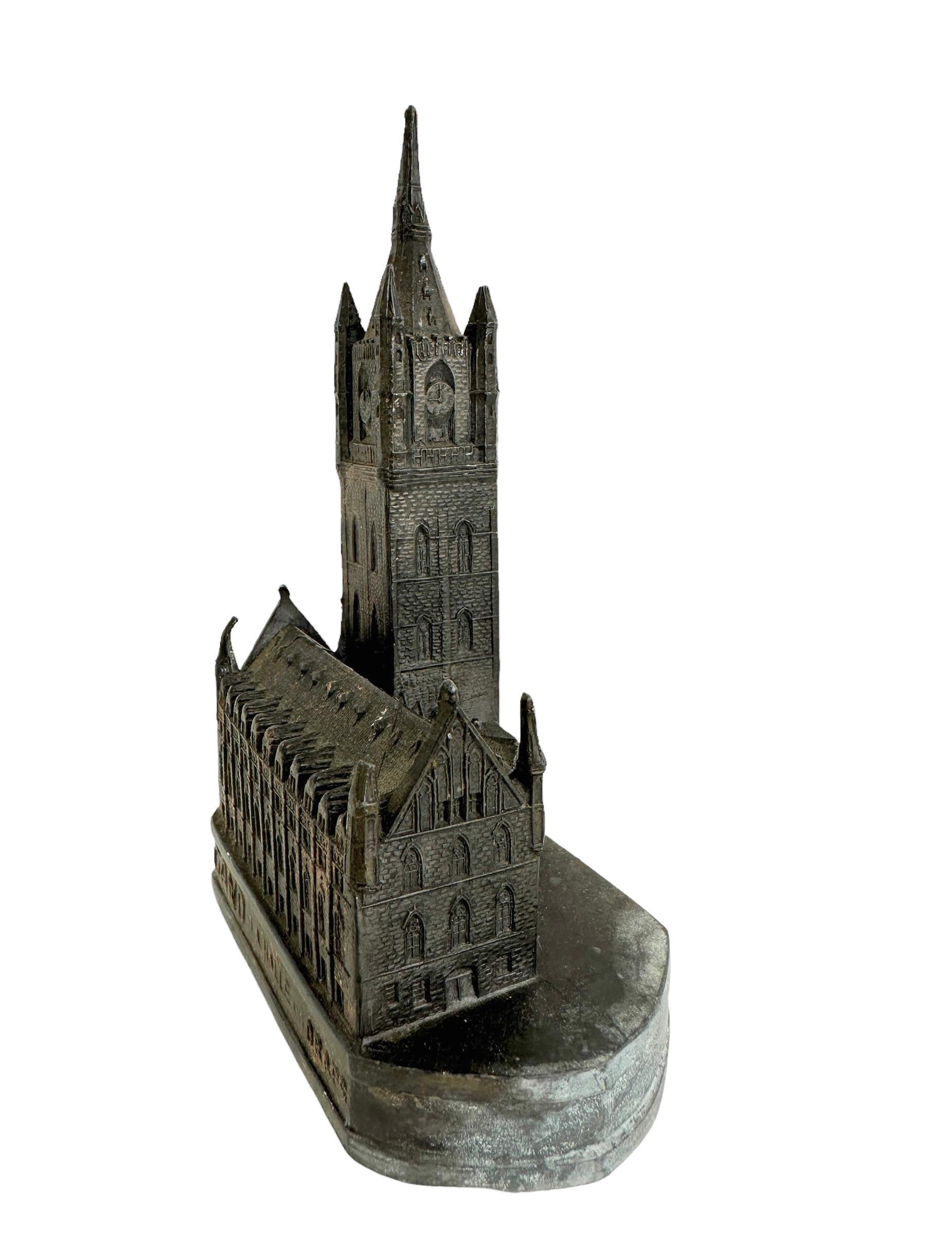 Campanario Cloth Hall Edificio de souvenirs de Gante Modelo arquitectónico Bélgica Años 30 en Bueno Estado en Nuernberg, DE