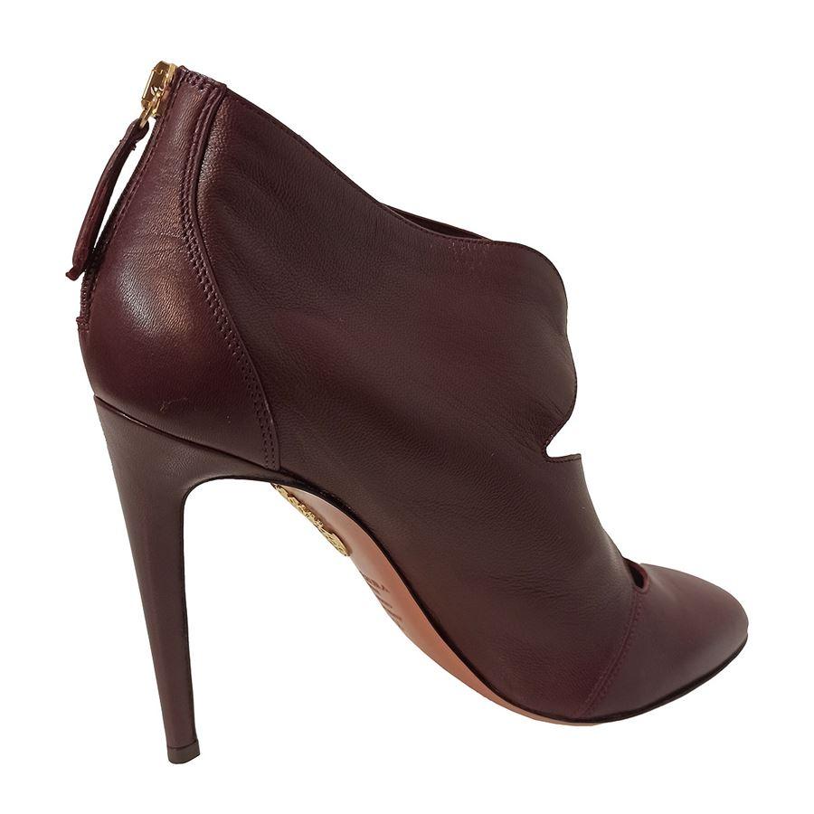 Nappa Prune / bordeaux color Back zip Heel height cm 105 (4.13 inches)
