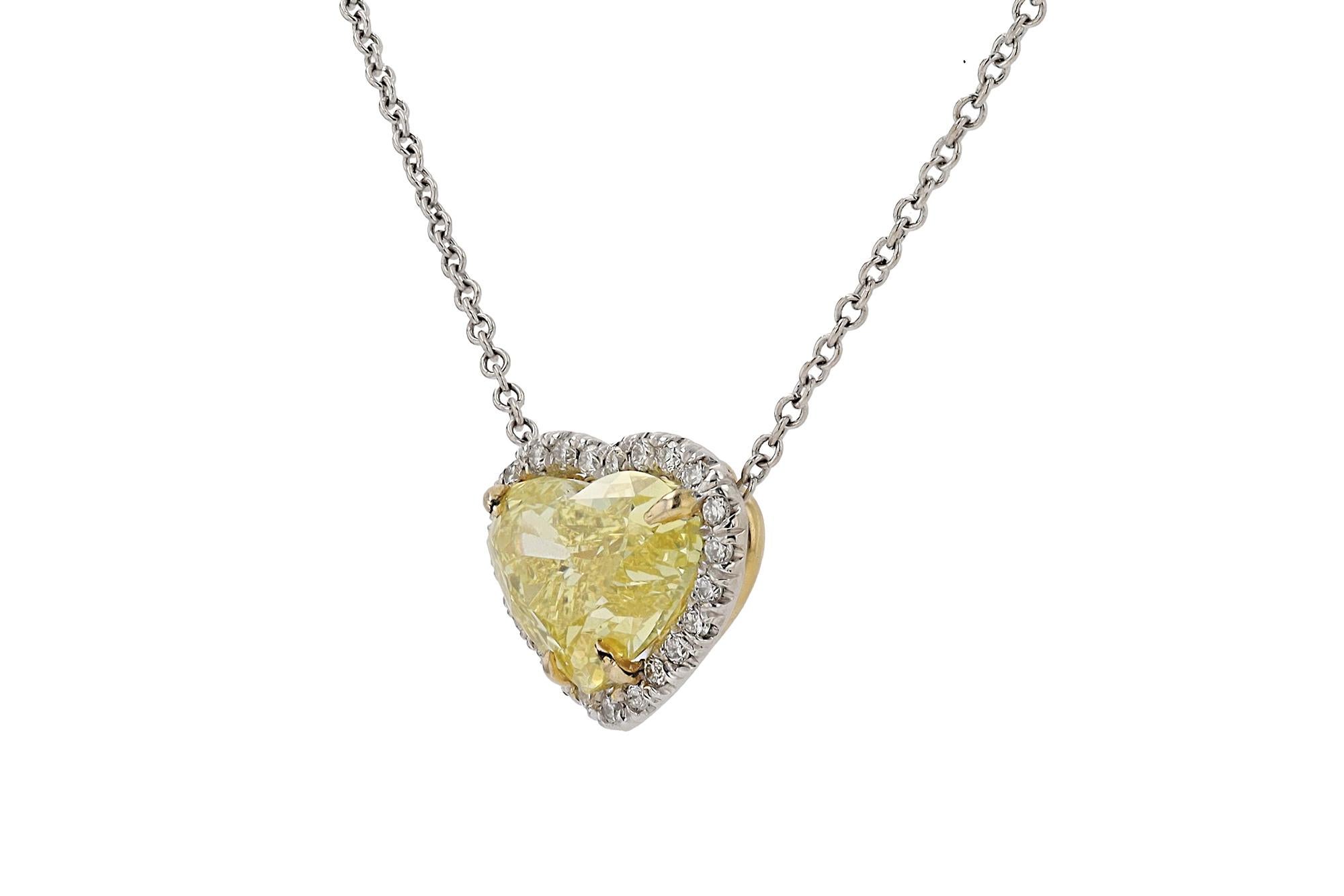 Heart Cut Bella Rosa Jewelers GIA Certified 2 Carat Vivid Yellow Diamond Heart Necklace For Sale