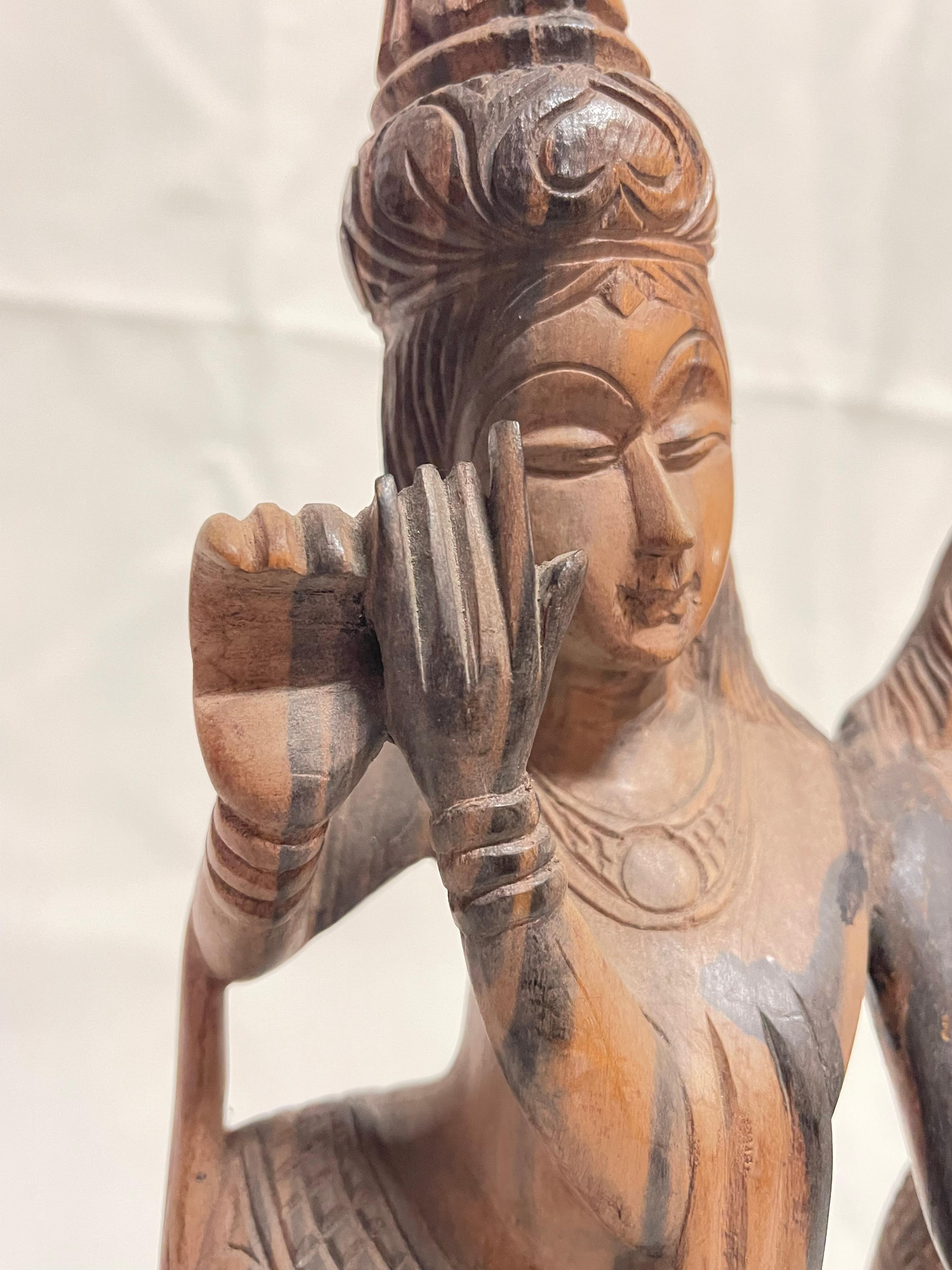 Autre Belle sculpture hindoue en bois en vente