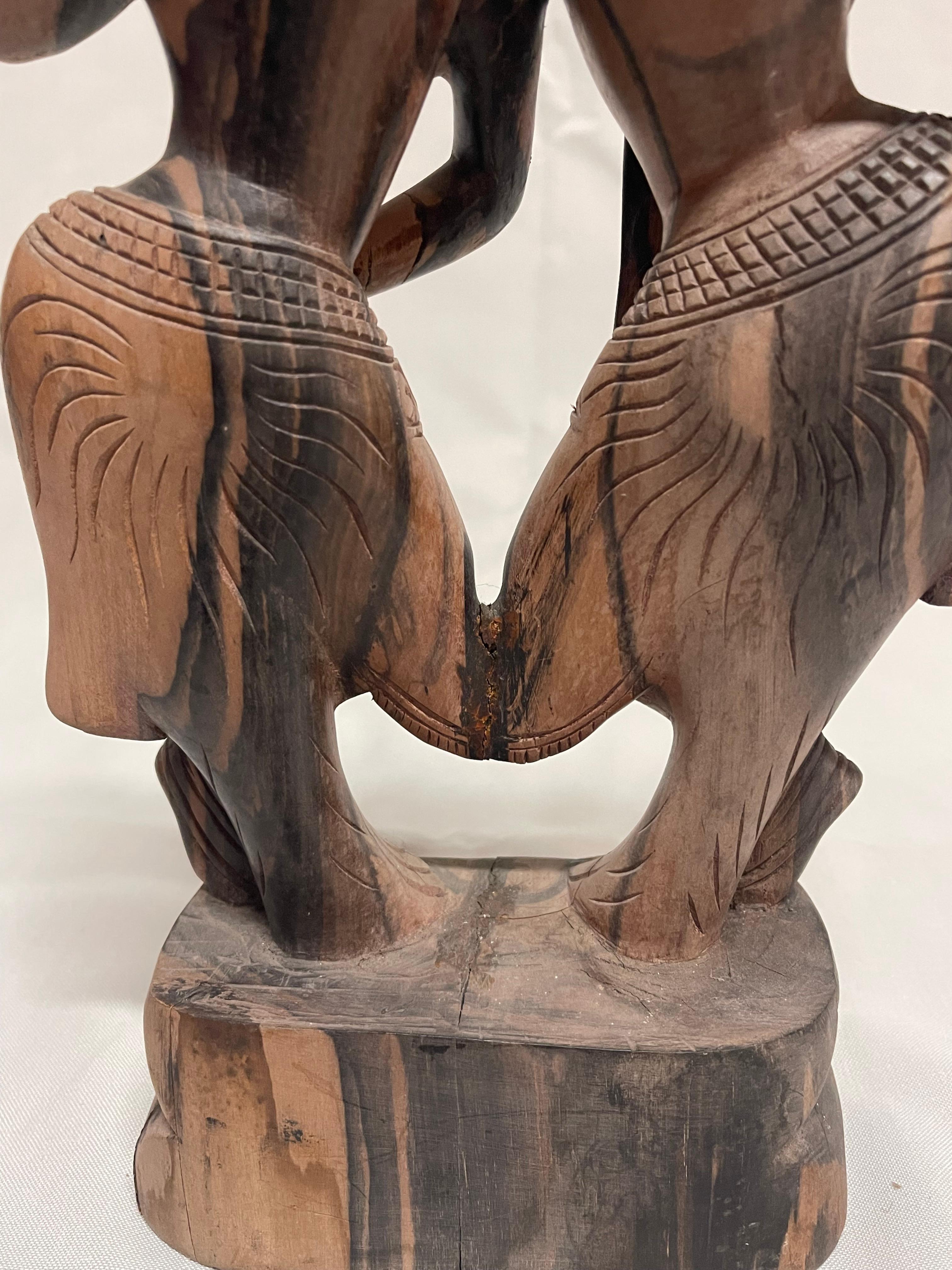 Late 20th Century Belle sculpture hindoue en bois en vente