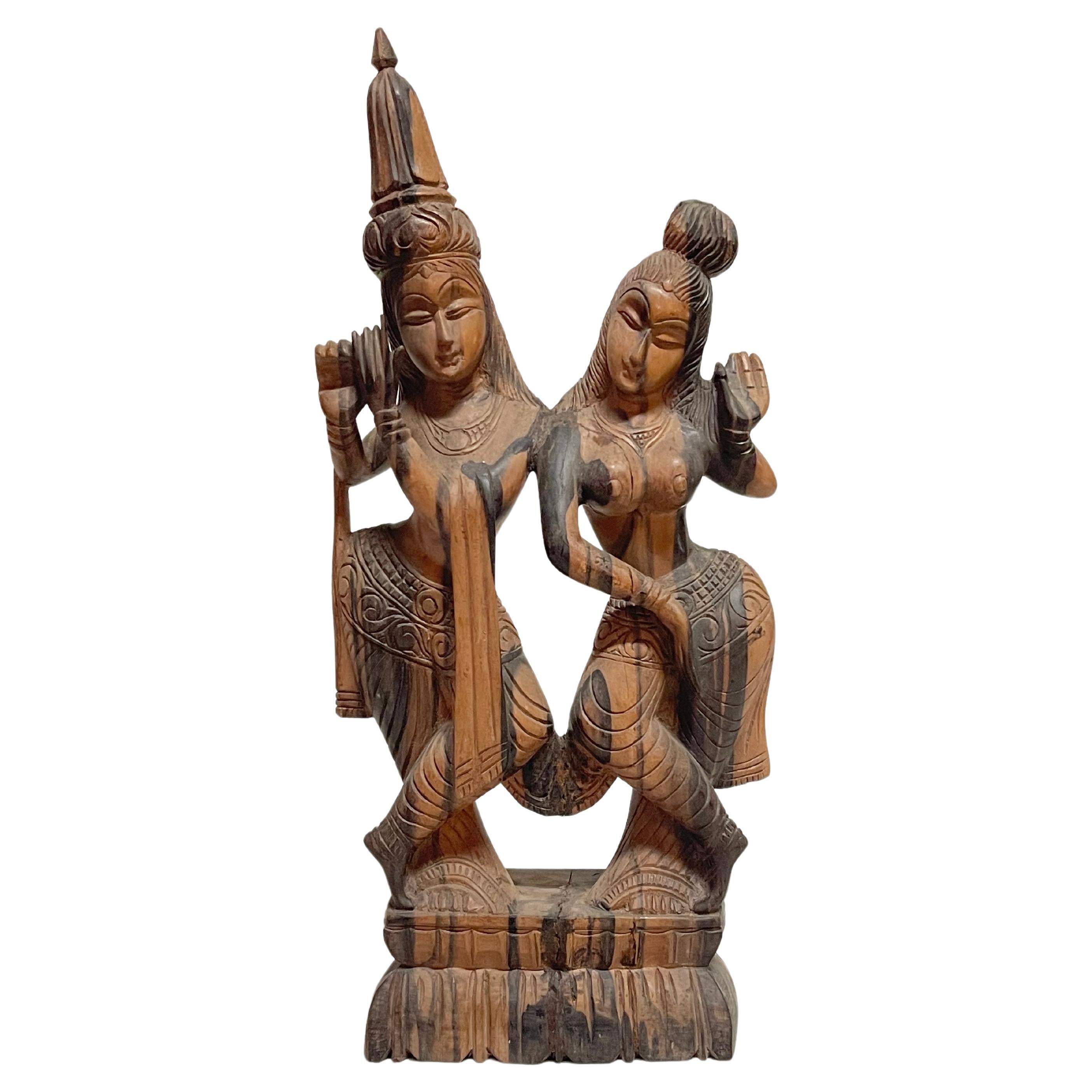Belle sculpture hindoue en bois en vente