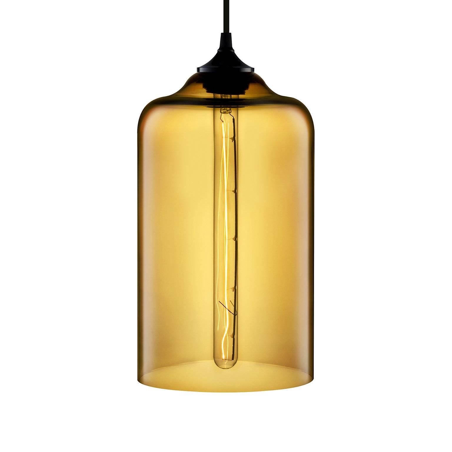 Moderne Lampe à suspension moderne en verre soufflé à la bouche Bella Smoke, fabriquée aux États-Unis en vente