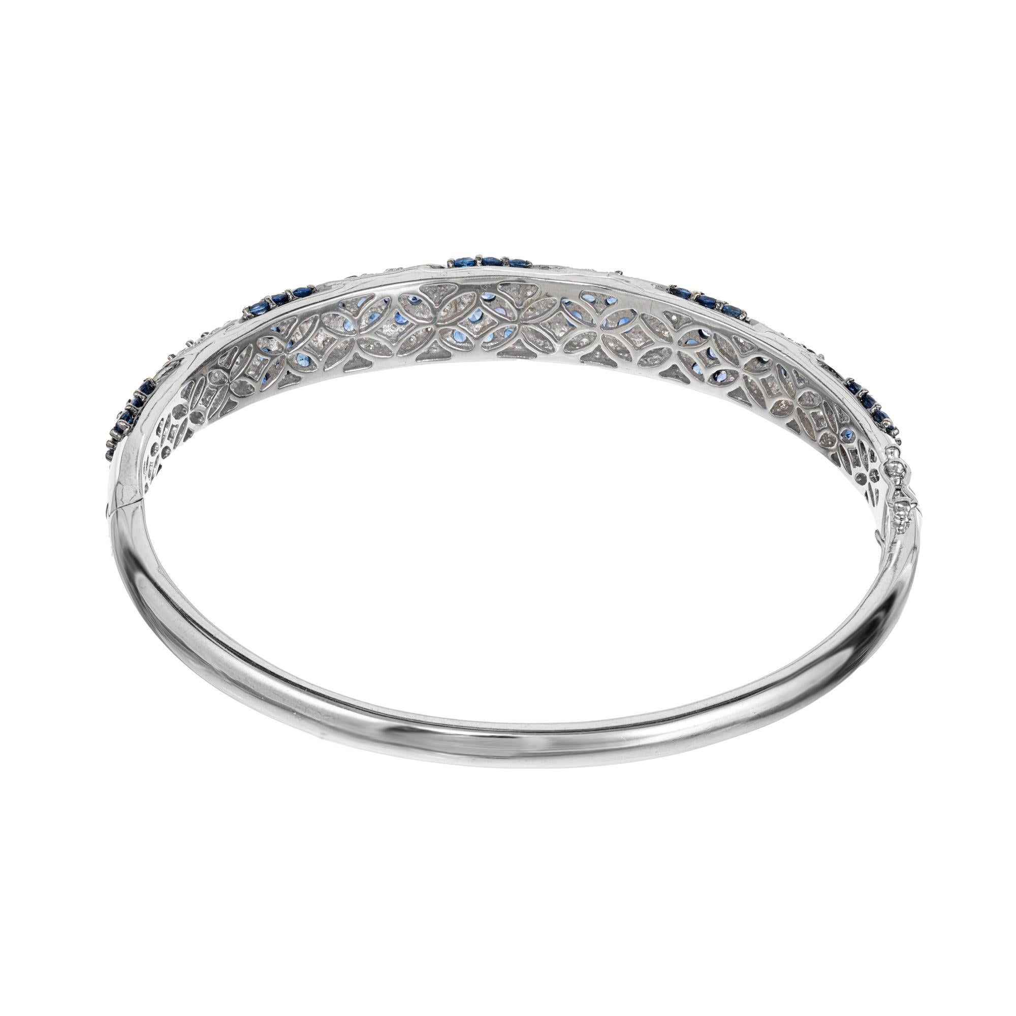 Round Cut Bellari 4.15 Carat Blue Sapphire Diamond White Gold Bangle Bracelet For Sale