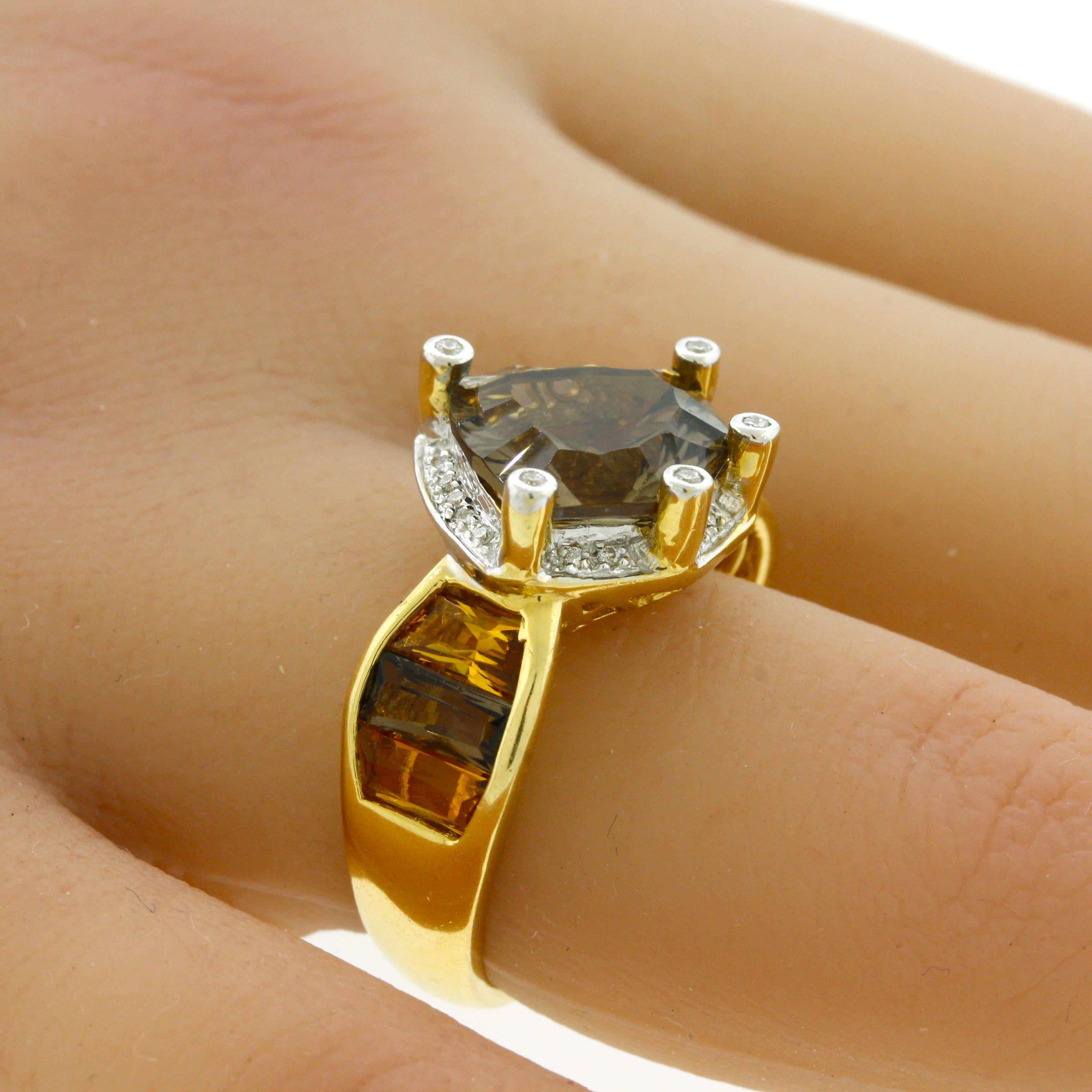 Bellarri Smoky Quartz Citrine Diamond Gold Ring In New Condition For Sale In Beverly Hills, CA
