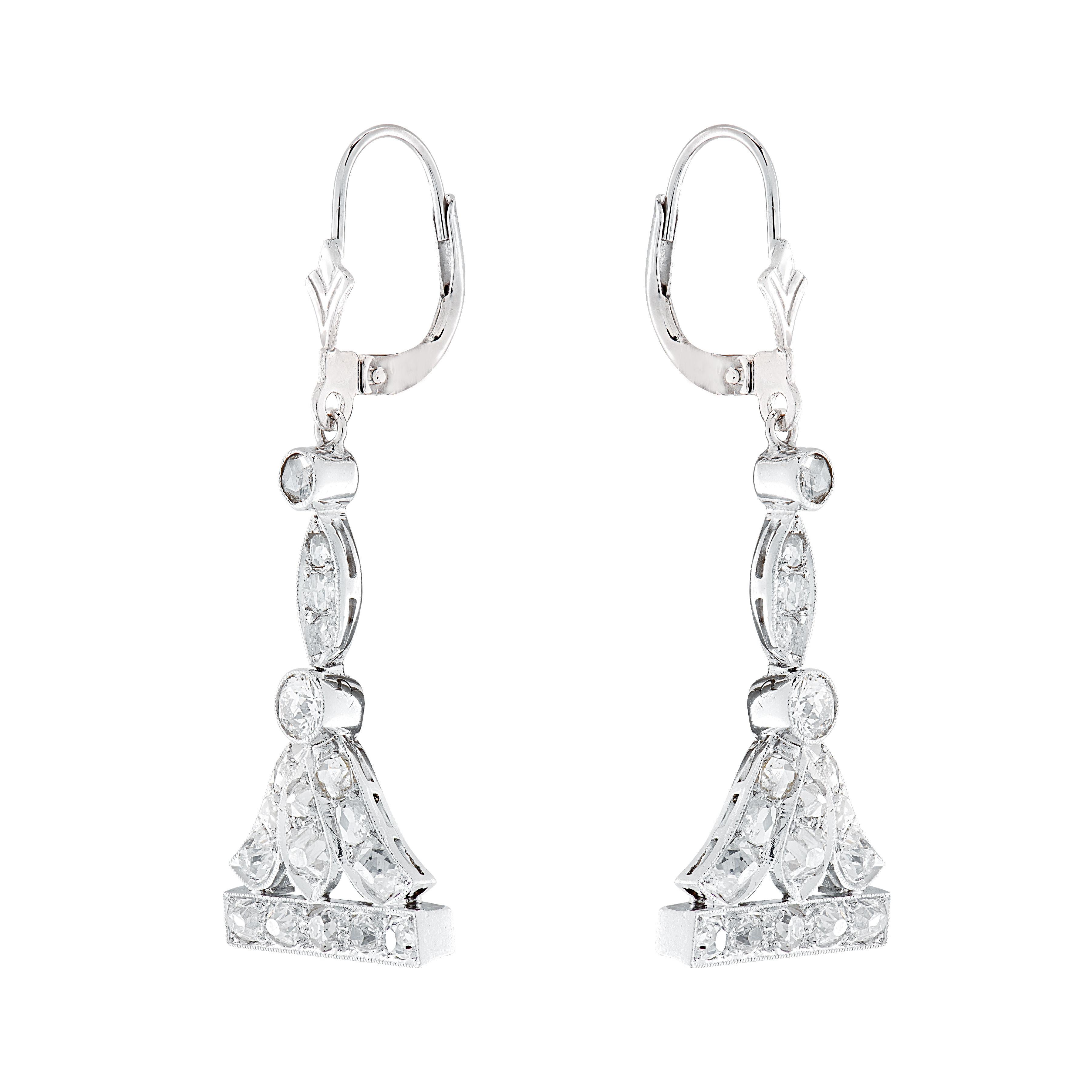 Pendientes colgantes de diamantes Belle Epoch de 1,65 quilates en Bueno estado para la venta en West Palm Beach, FL