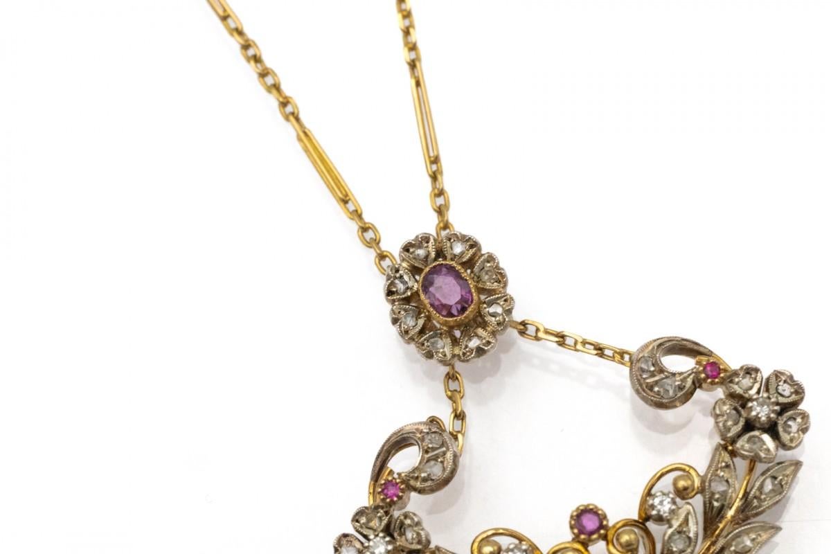 Taille rose Collier ancien Belle Epoqie avec diamants et rubis. en vente