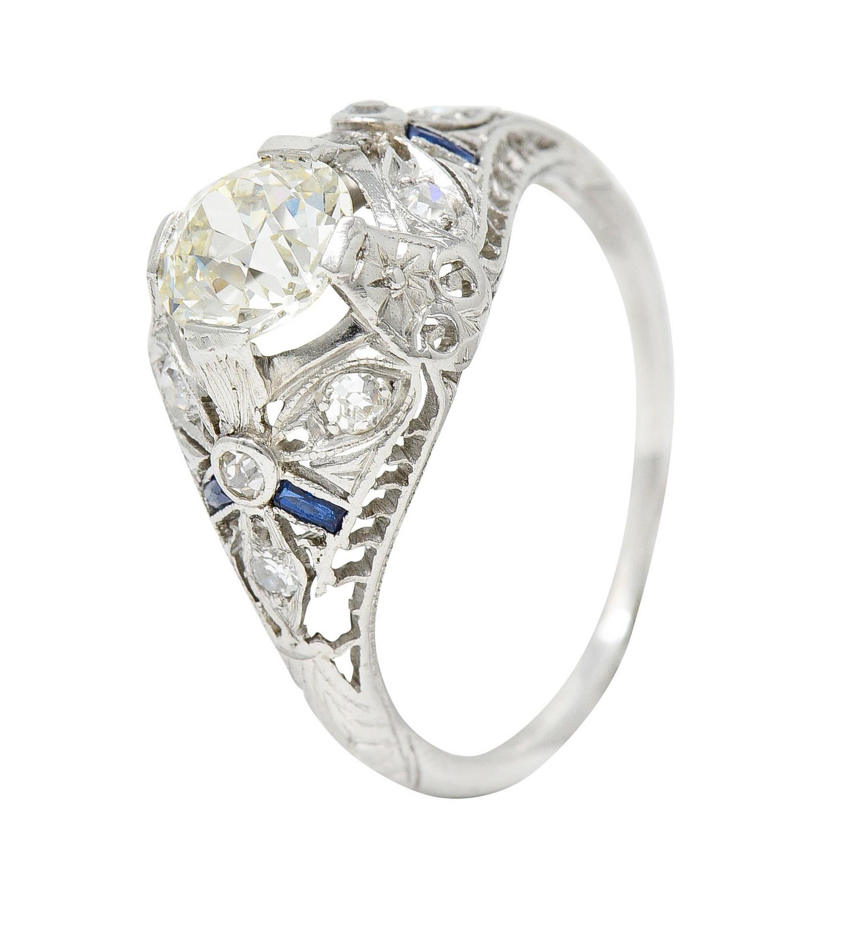 Belle Epoque 1.14 Carats Diamond Sapphire Platinum Bombe Engagement Ring GIA For Sale 2