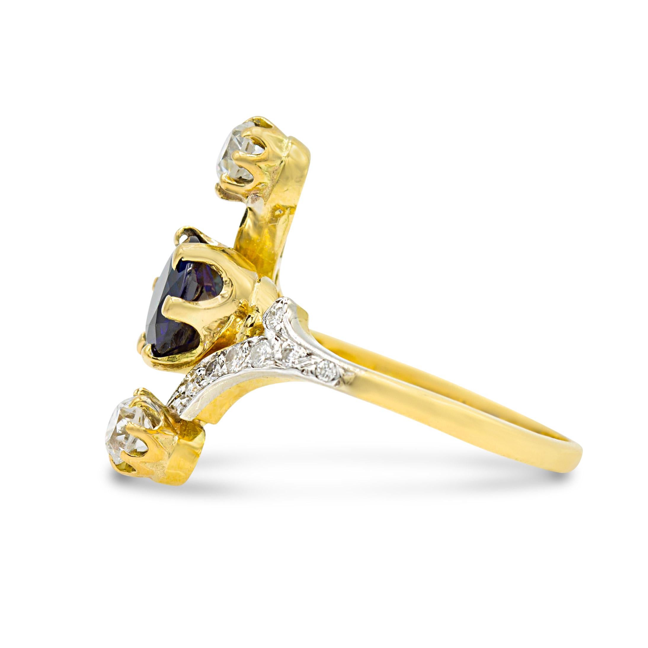 Belle Epoque 1,36 Ct. Natürlicher unerhitzter Saphir Ring aus 18k Gelbgold (Belle Époque) im Angebot