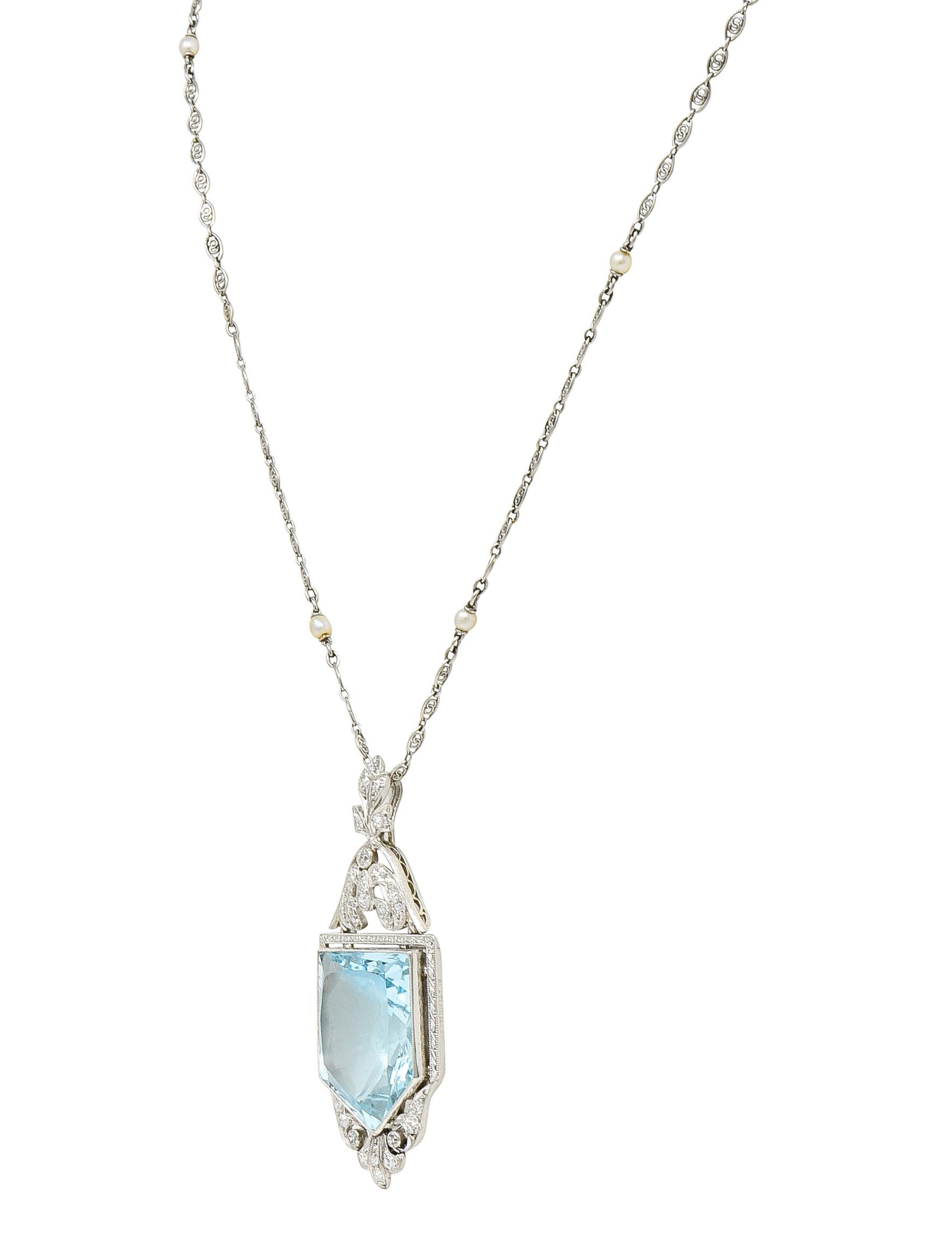 Belle Epoque 14.54 Carats Aquamarine Diamond Pearl Platinum Intaglio Necklace In Excellent Condition In Philadelphia, PA