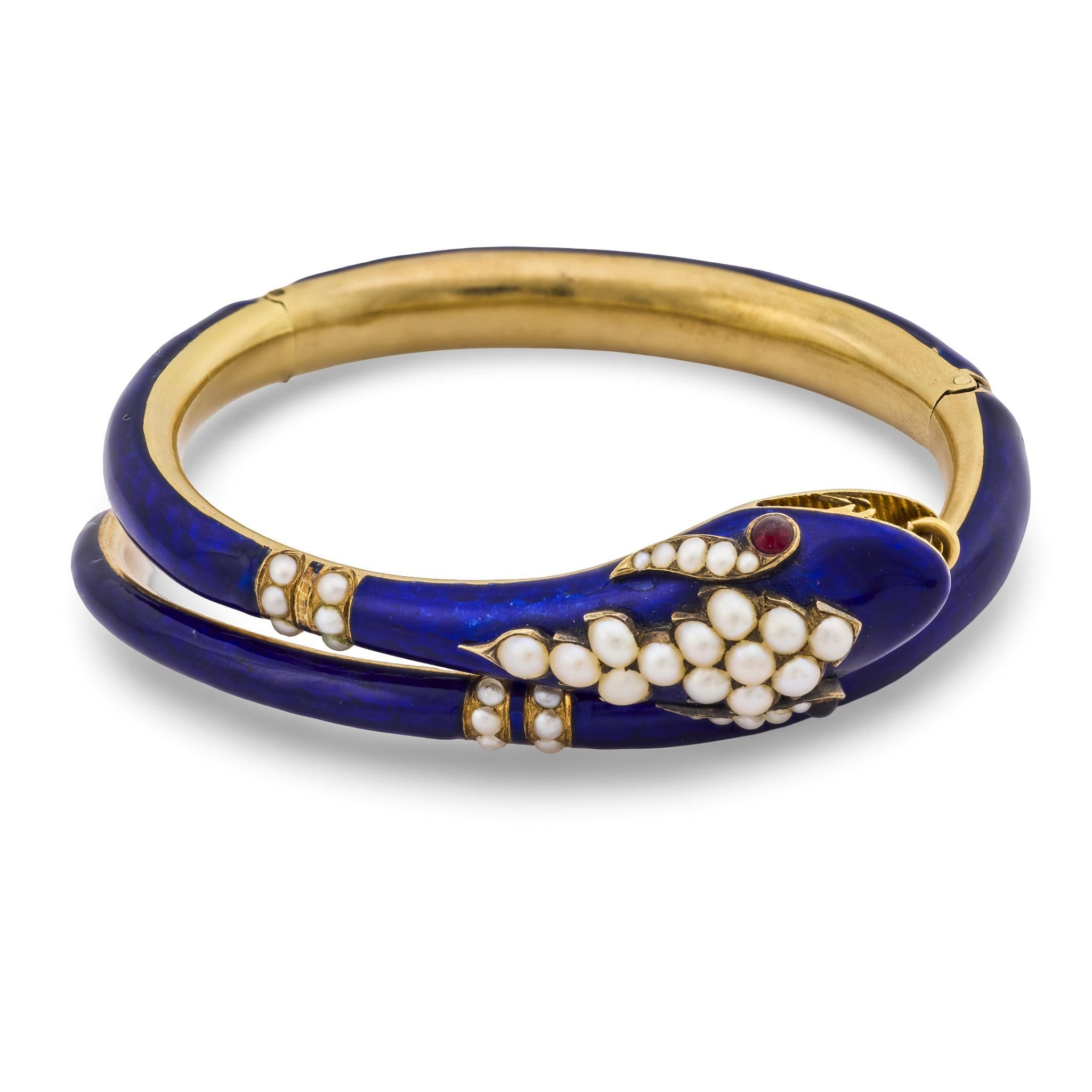 Belle Epoque 14k yellow gold enamel serpent bracelet For Sale