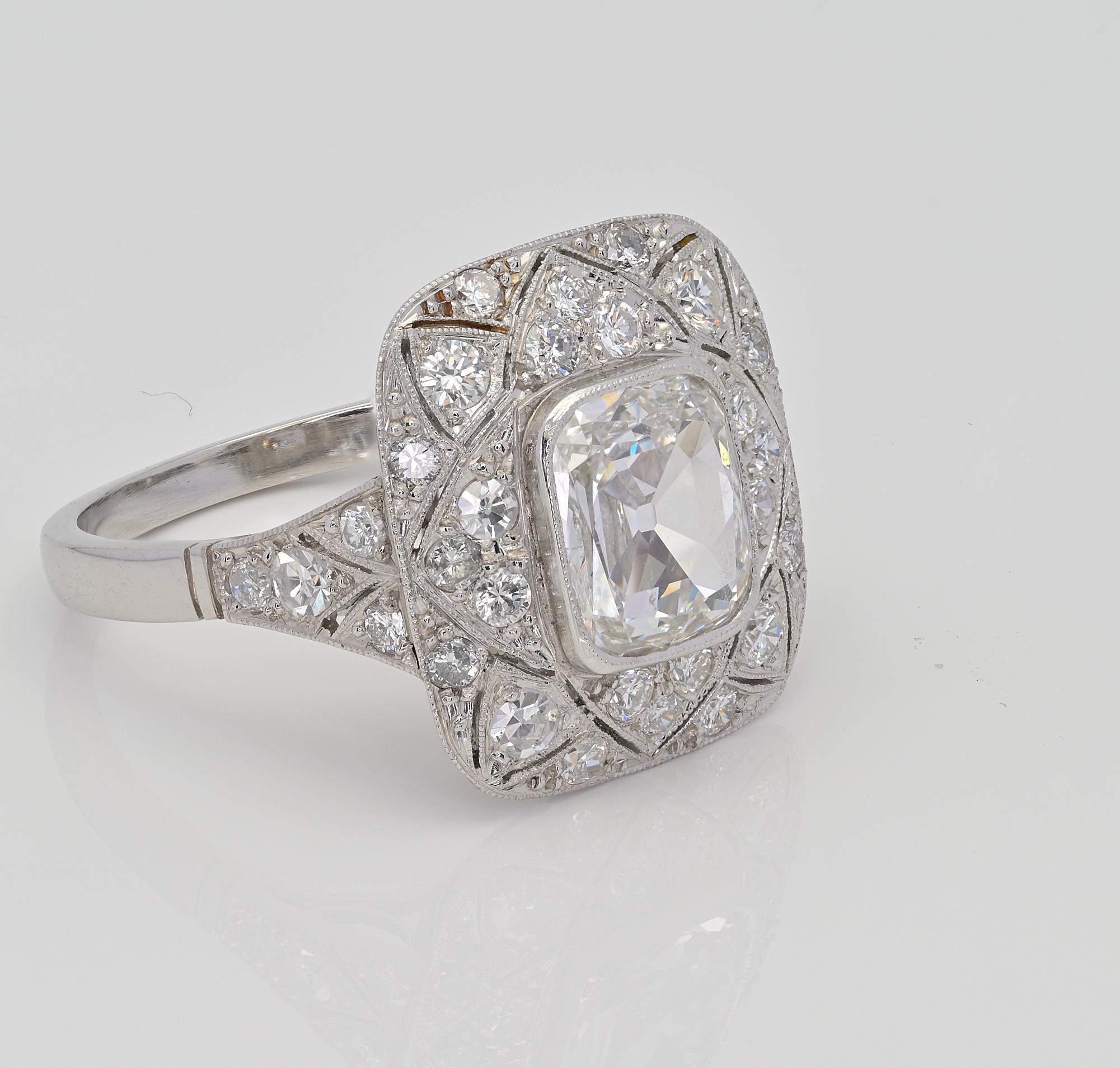 This exceptional antique ring is Belle Époque era, is 1910 ca
Hand crafted Platinum mount
The wide fine crown has an elegant pierced work Diamond frame with exquisite millgrain detailing delineating the artwork that hosts the main Diamond, beautiful