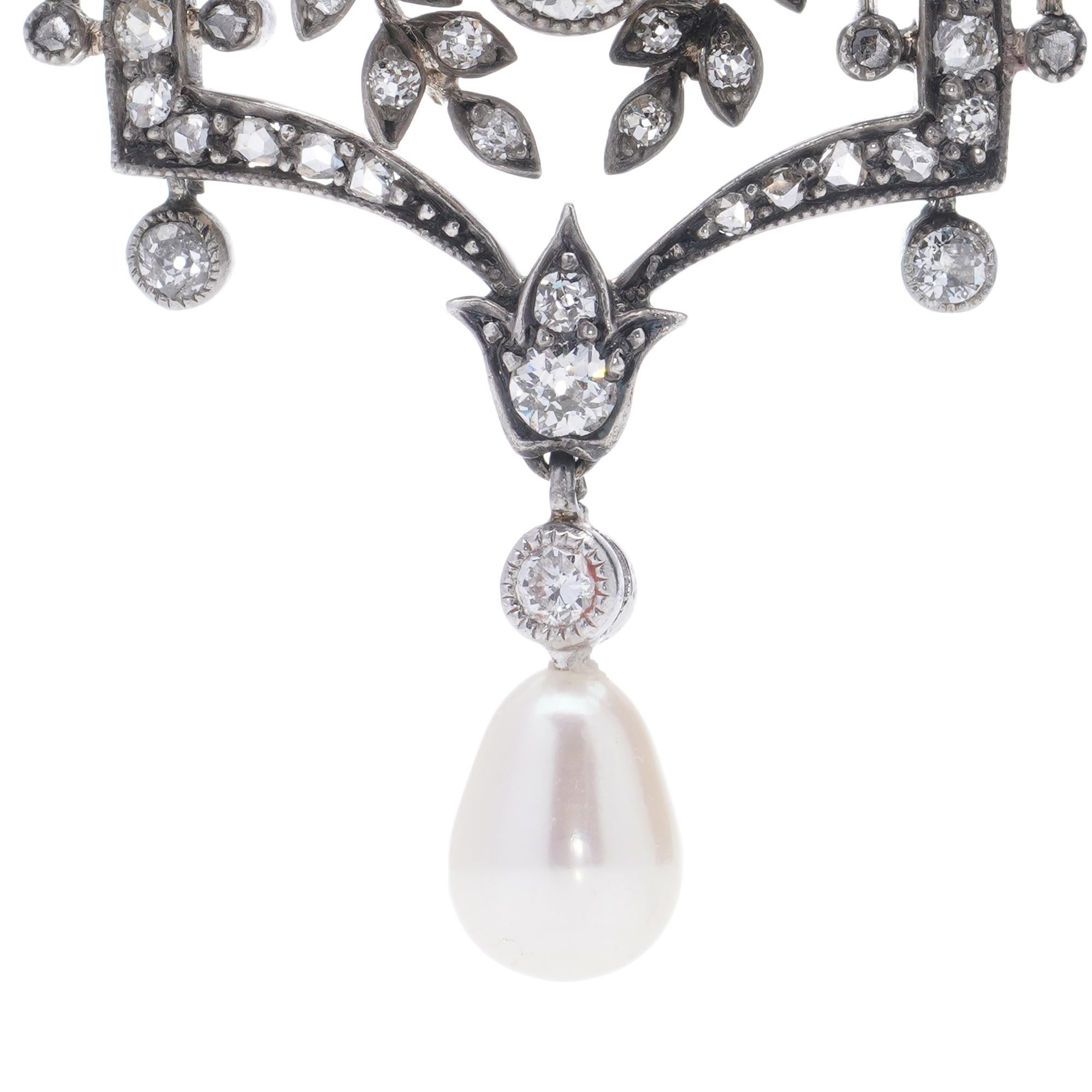Belle Époque 18kt. Gold and Silver Pendant with Diamonds and Pearl For Sale 2