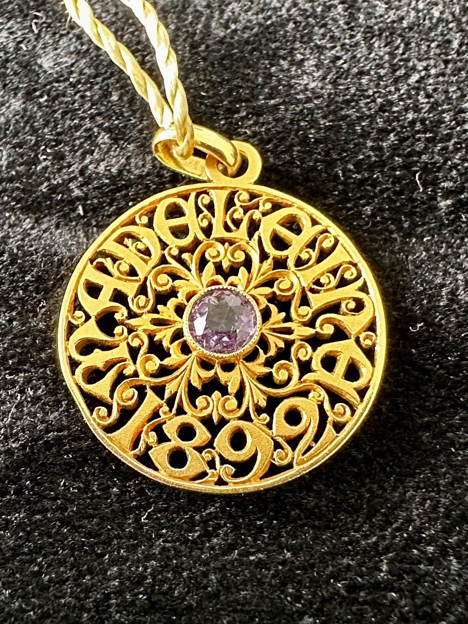 Belle-Epoque 18kt Yellow Gold Pendant with Amethyst For Sale 1