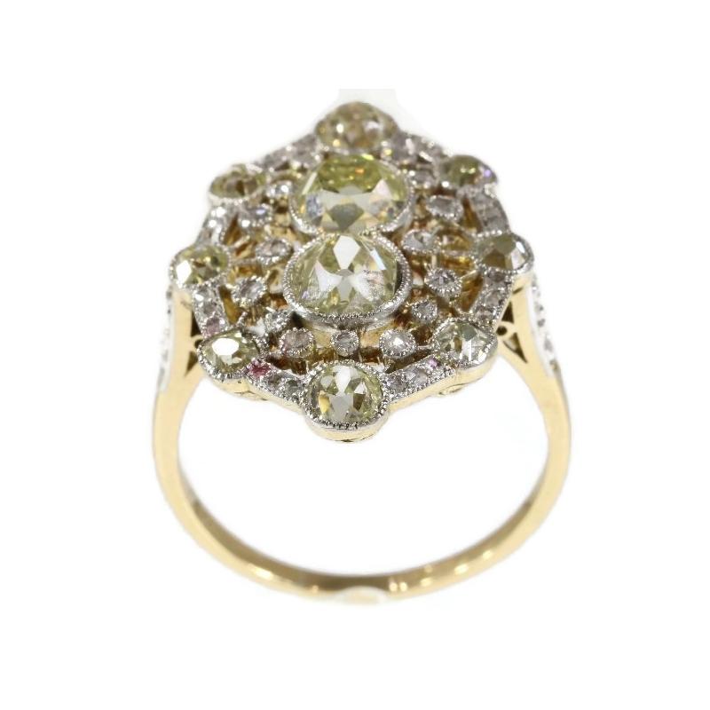 Women's Belle Époque 2.20 Carat Fancy Yellow Diamond 18 Karat Gold Engagement Ring For Sale