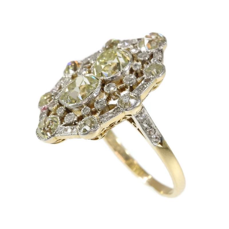 Belle Époque 2.20 Carat Fancy Yellow Diamond 18 Karat Gold Engagement Ring For Sale 2