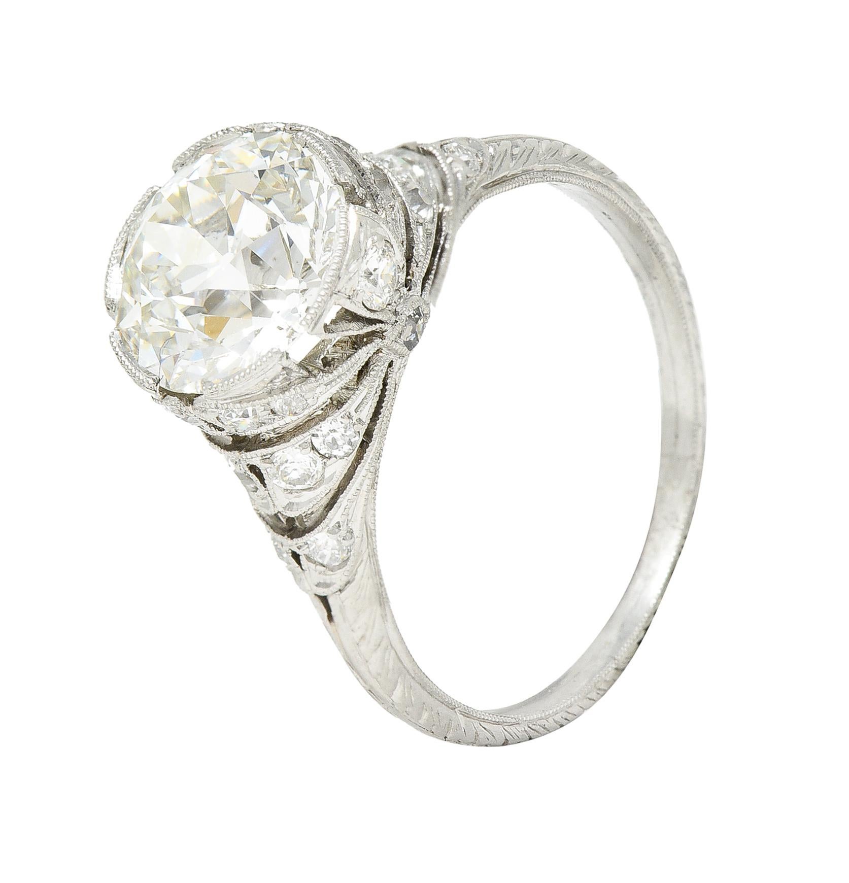 Women's or Men's Belle Epoque 2.98 Carats Old European Diamond Platinum Antique Engagement Ring