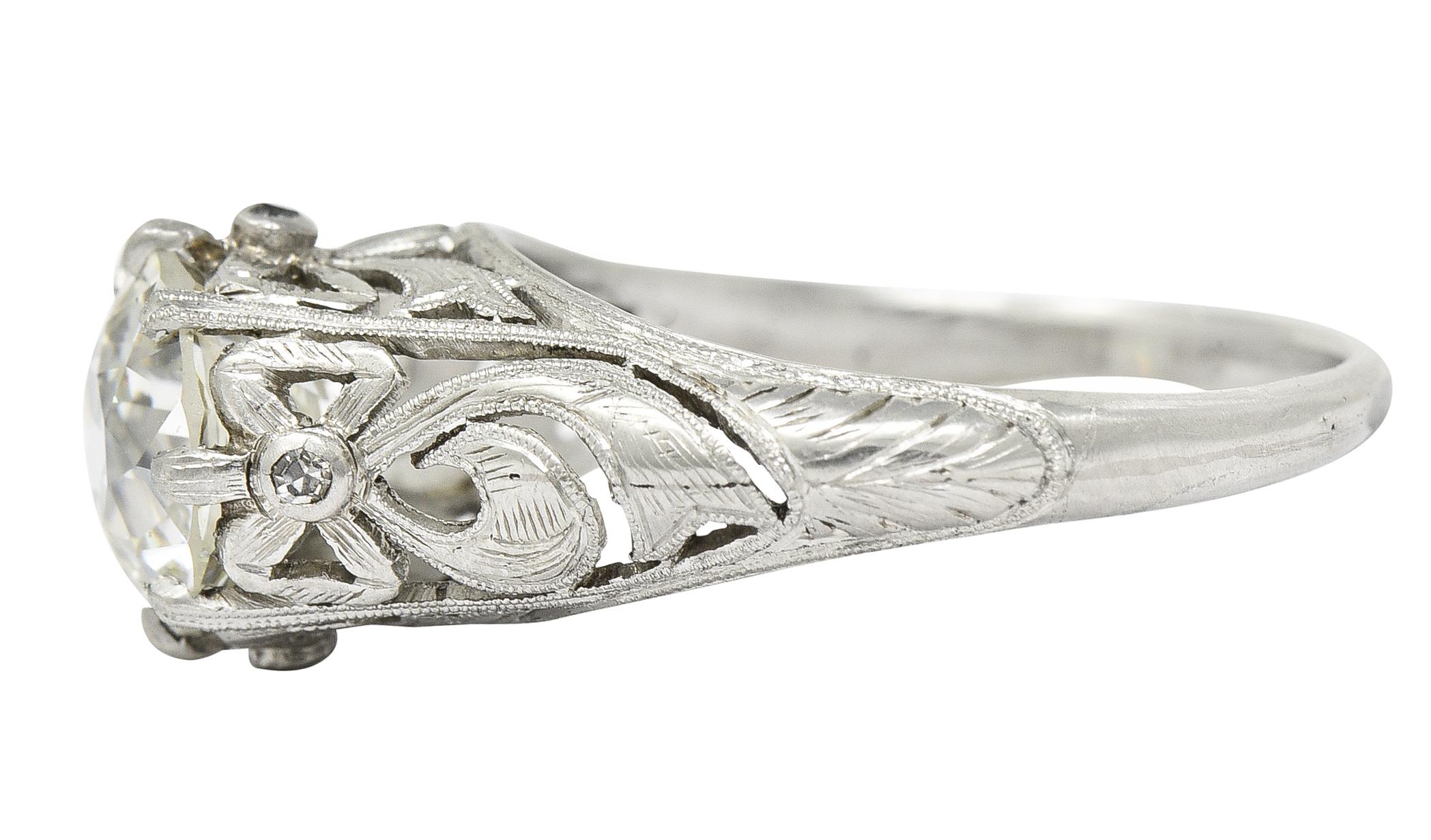 Belle Époque Antique 1.88 Carats Diamond Platinum Bow Engagement Ring GIA In Excellent Condition In Philadelphia, PA