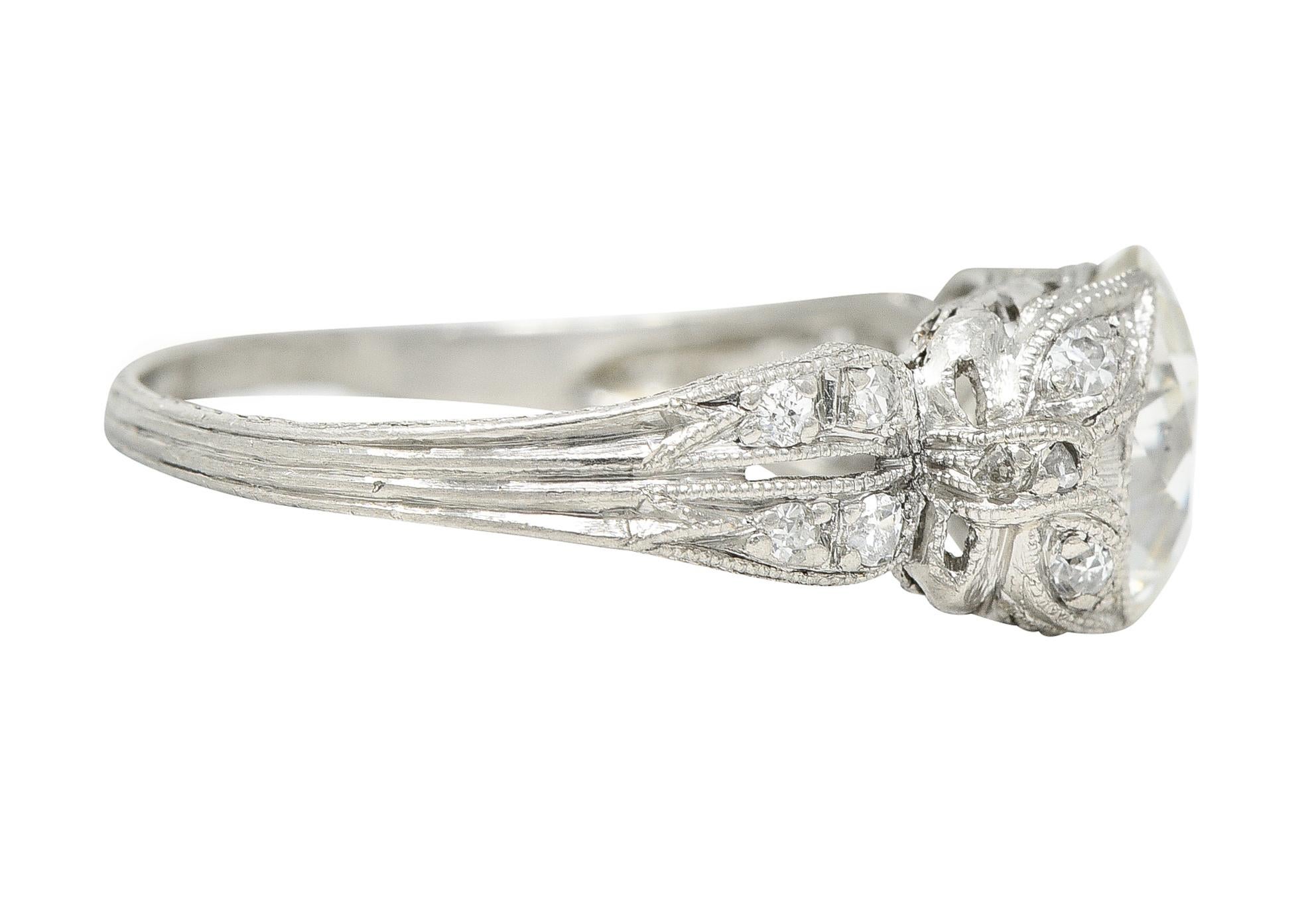 Belle Epoque Antiker 2,28 Karat alter europäischer Diamant Platin Verlobungsring (Belle Époque) im Angebot