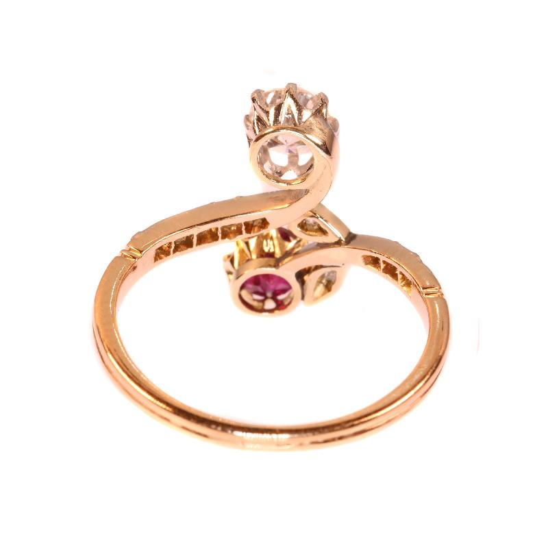 Belle Époque Antique Diamond and Natural Ruby Ring Romantic Motive Toi et Moi For Sale 1