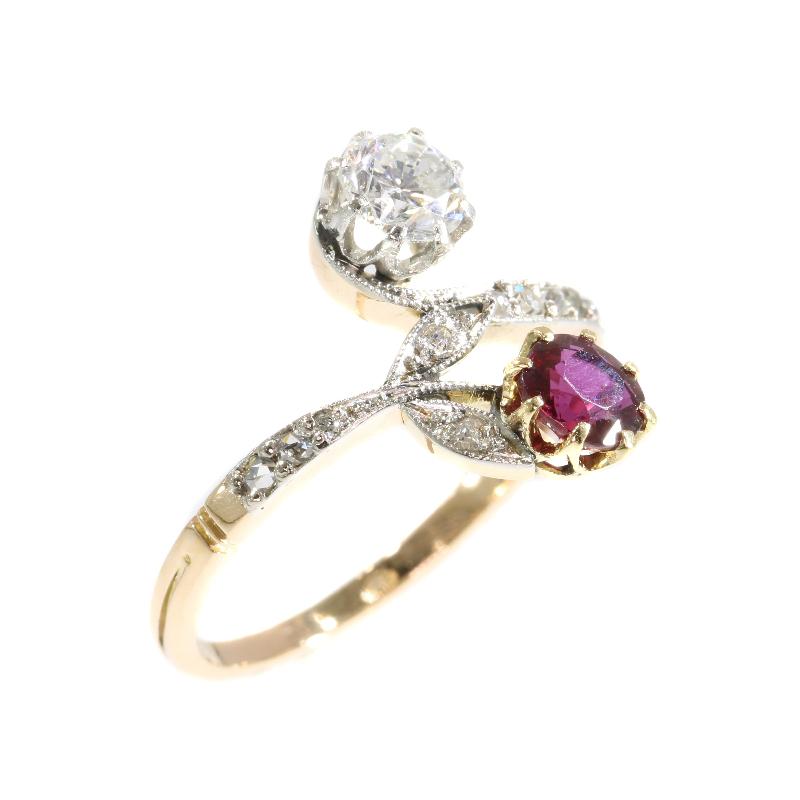 Belle Époque Antique Diamond and Natural Ruby Ring Romantic Motive Toi et Moi For Sale 2