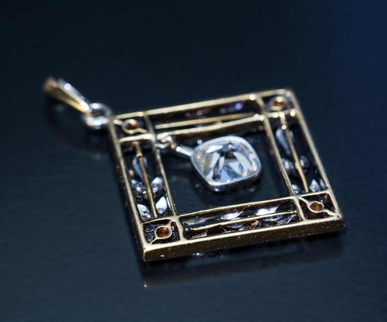 Belle Epoque Antique Diamond Platinum Gold Pendant In Excellent Condition In Chicago, IL