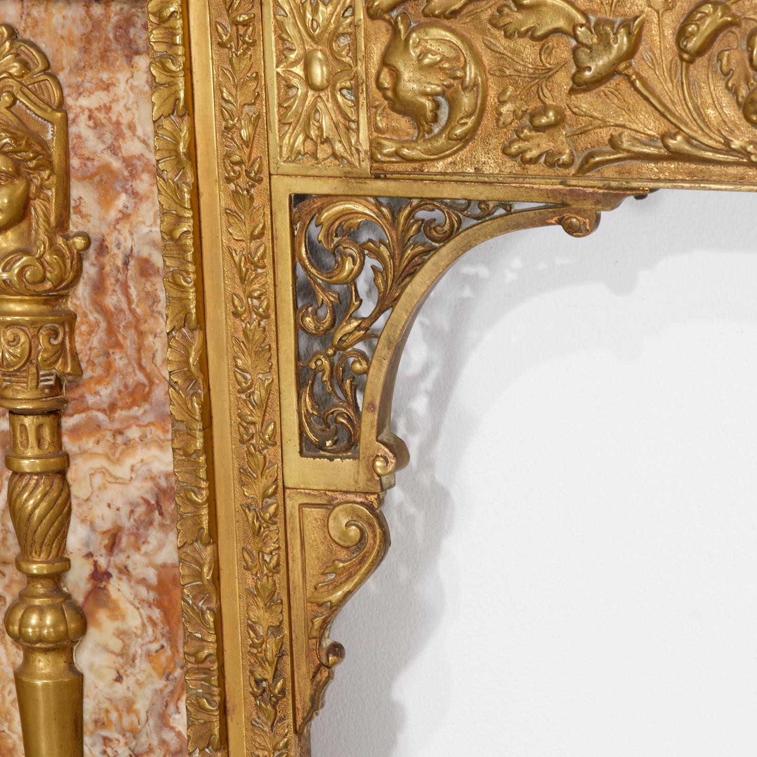 Belle Époque Kaminumrandung aus Bronze und Breccia-Marmor, Iris Apfel Collection'S im Zustand „Gut“ im Angebot in Morristown, NJ