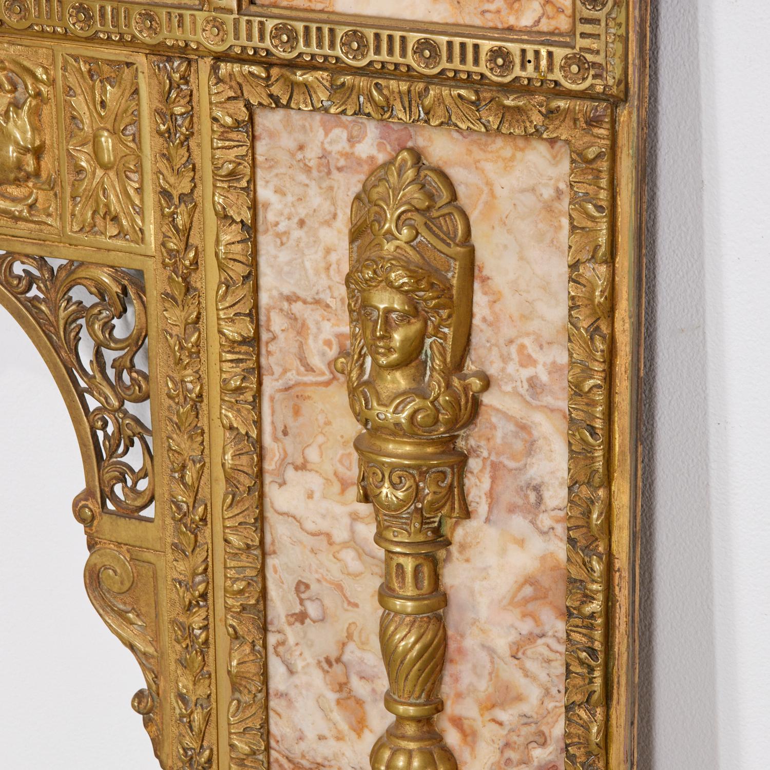 Belle Époque Kaminumrandung aus Bronze und Breccia-Marmor, Iris Apfel Collection'S im Angebot 2