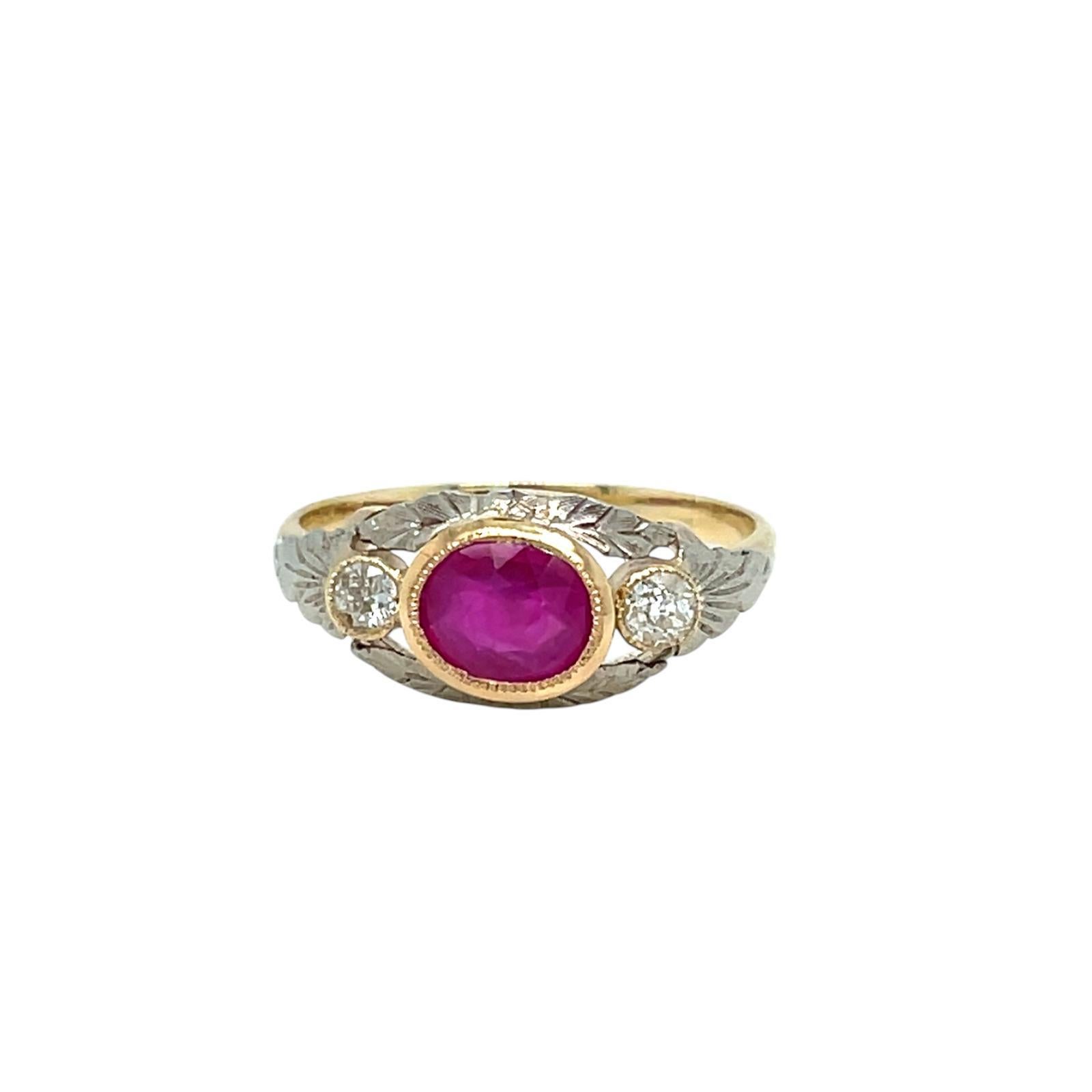 Belle Epoque Certified Burma Ruby No Heat Diamond Engraved Gold Ring In Excellent Condition For Sale In Napoli, NA