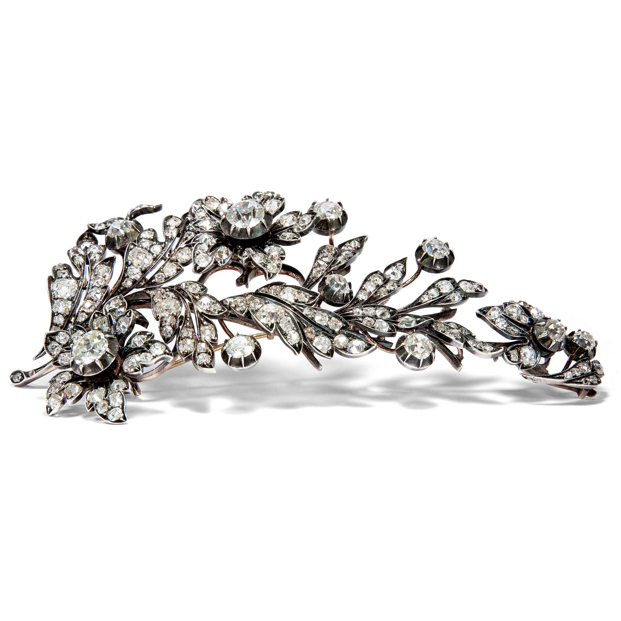 Belle Époque circa 1880, 20.35 Ct Old Mine Cut Diamond Gold Floral Spray Brooch 1