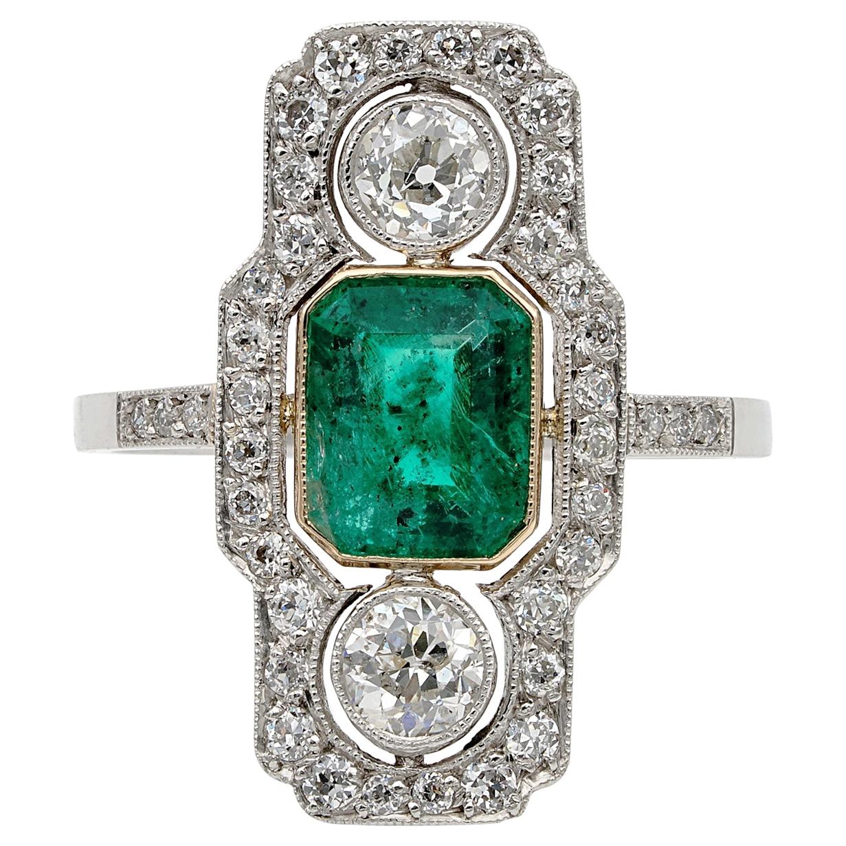 Belle Époque Colombian Emerald Diamond Rare Platinum Ring For Sale