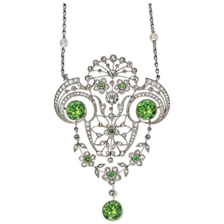 Belle Époque Demantoid Garnet and Diamond Pendant In Excellent Condition For Sale In Greenwich, CT