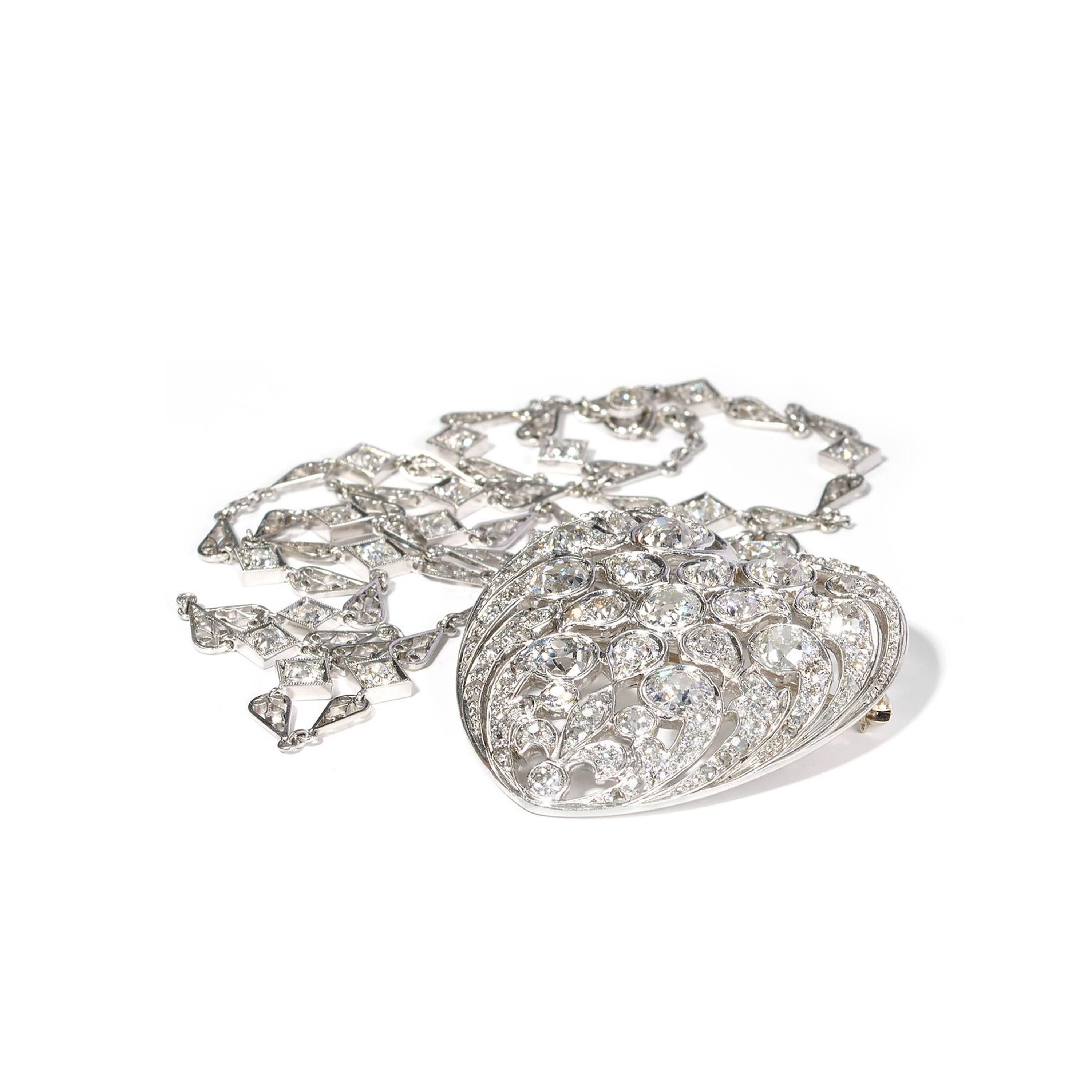 Pendentif en forme de cœur et chaîne en diamant et platine de la Belle Époque, vers 1910 Bon état - En vente à London, GB