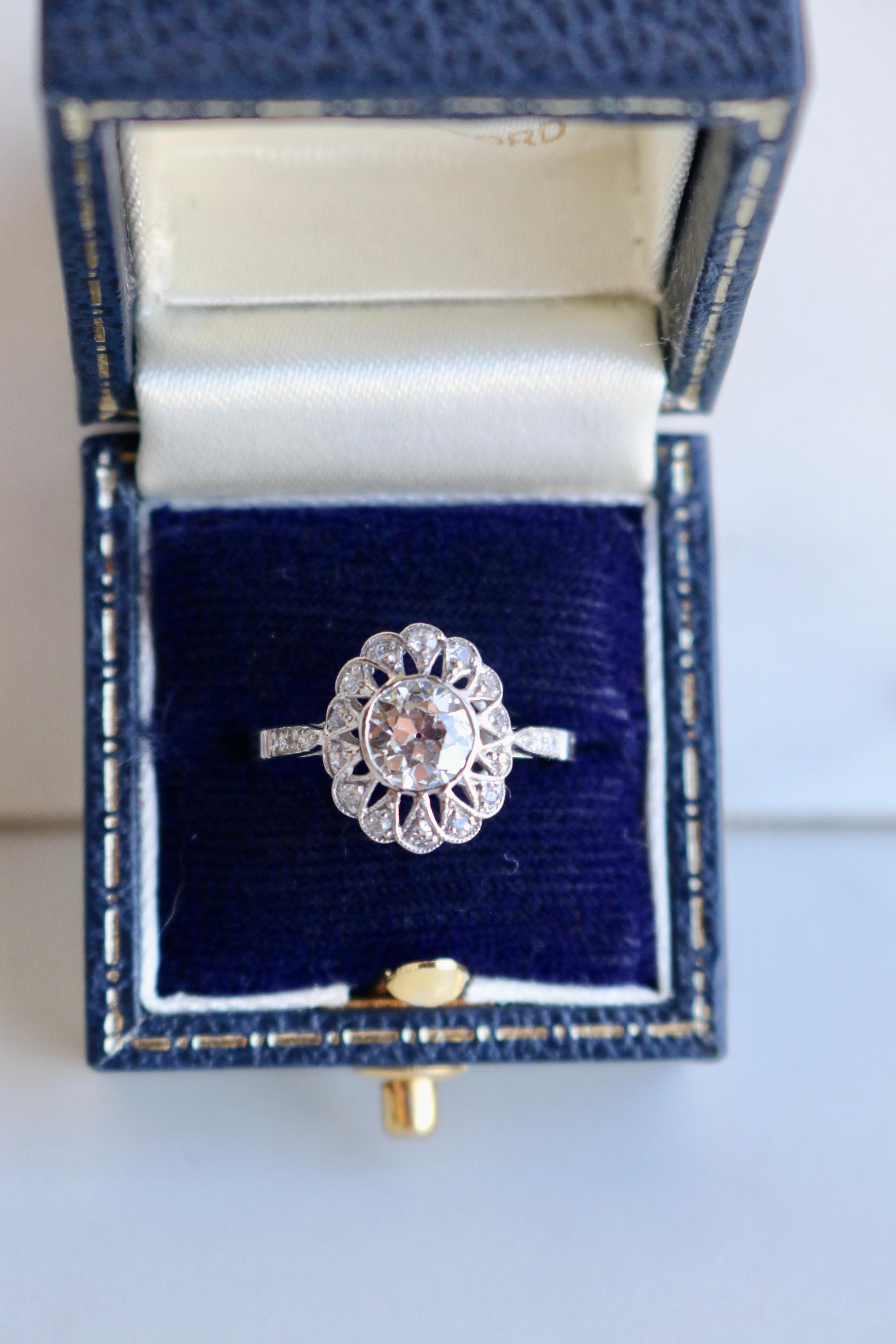 Belle Époque Diamond Platinum Ring For Sale 1