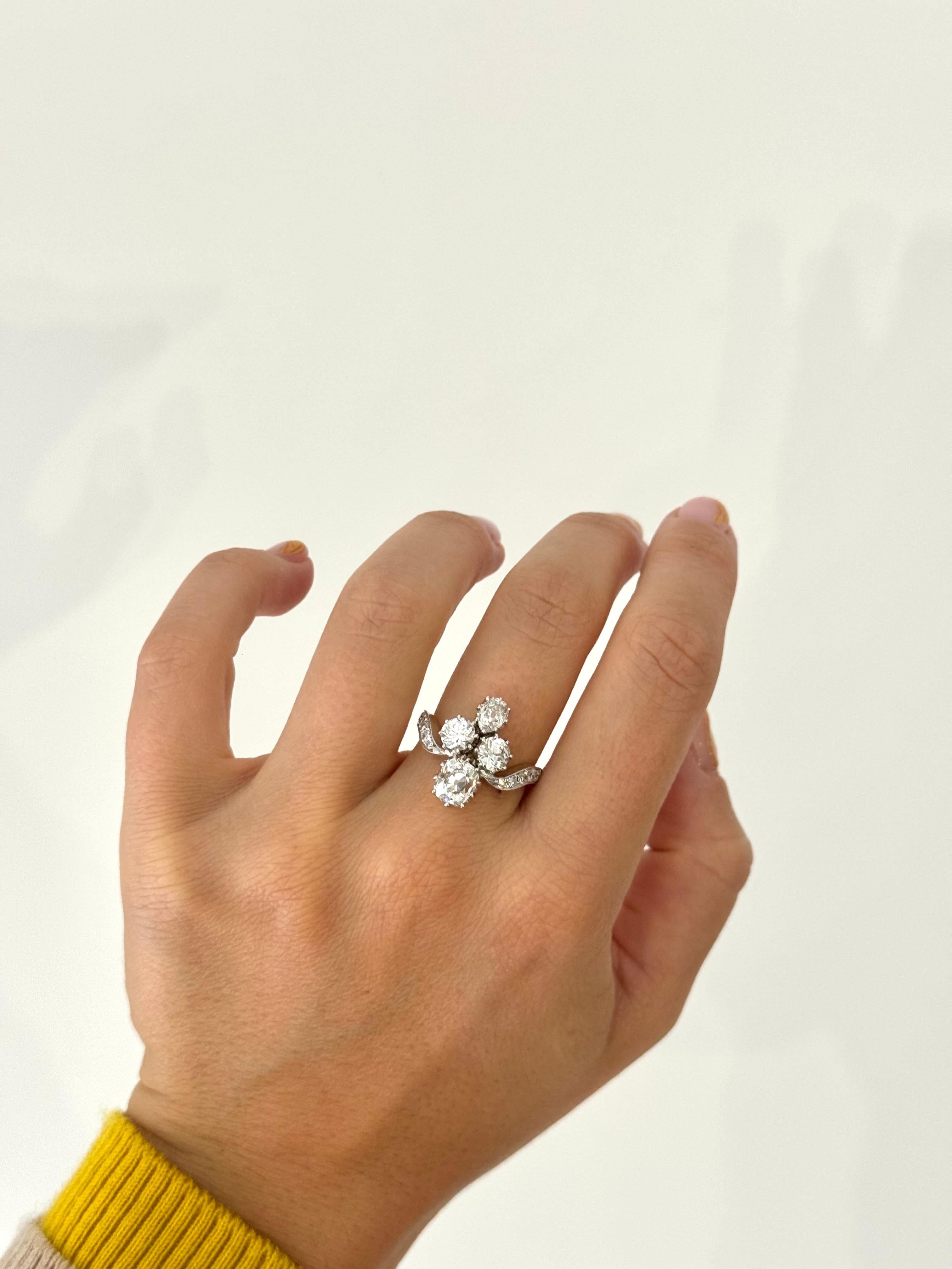 Anello Belle Epoque con diamante bicolore in oro bianco e giallo 18 carati in vendita 1