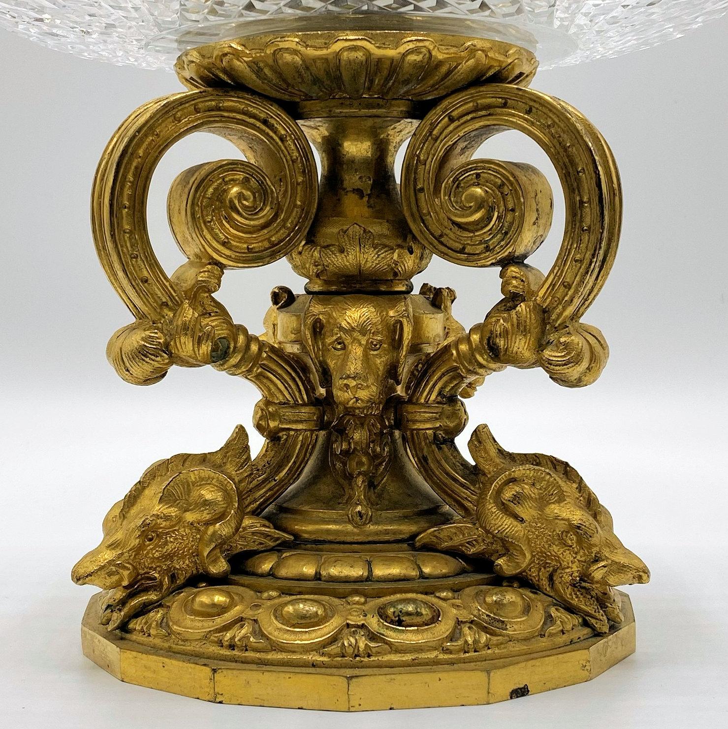 Dreiteiliges Garnitur-Set aus Bronze und Kristall der Belle Epoque d'Ore „Hunting“ im Angebot 5