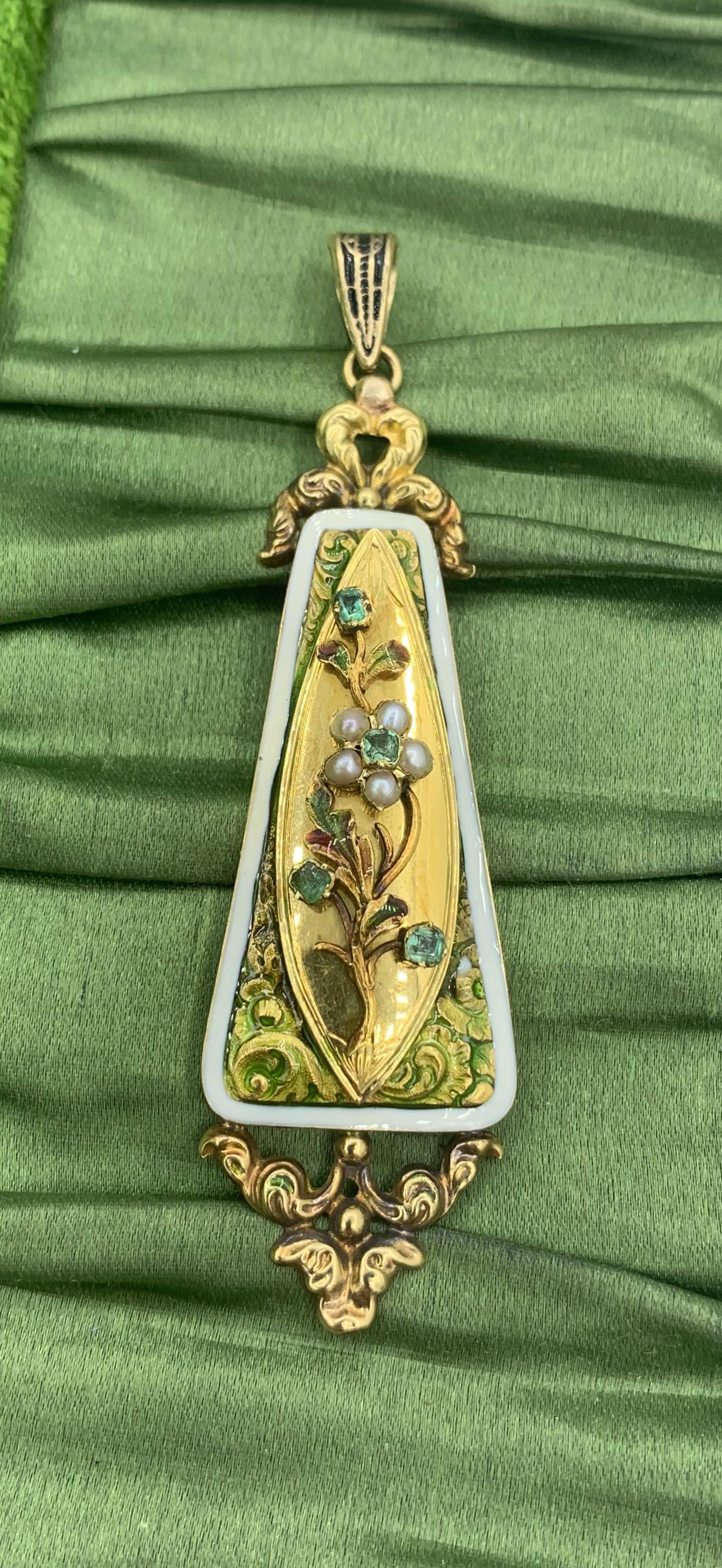 Collana con ciondolo a forma di fiore di smeraldo Belle Epoque Forget-Me-Not Smalto oro 14 carati in vendita 3