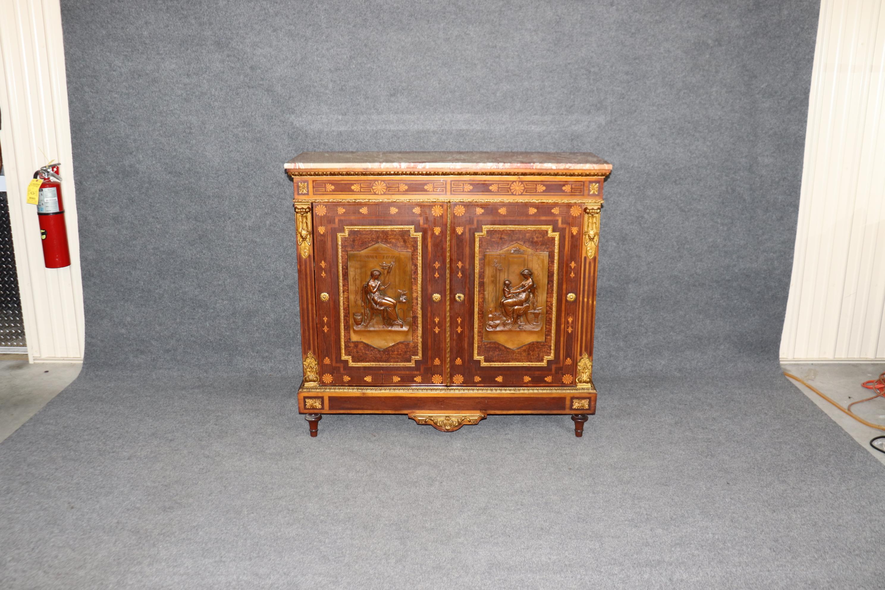 Cabinet en bronze doré de la Belle Époque, époque 1870, avec plaques d'Émile Guillemin 4