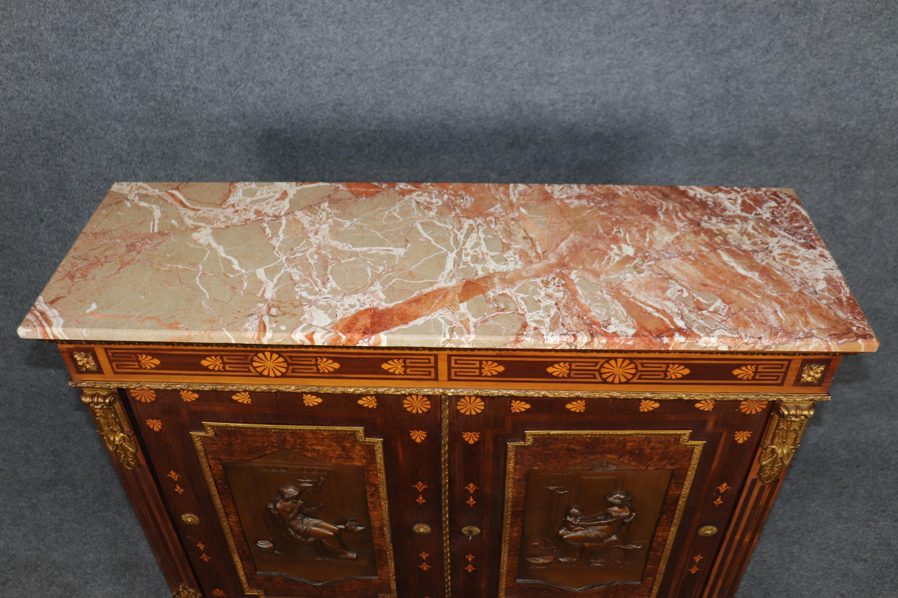 Français Cabinet en bronze doré de la Belle Époque, époque 1870, avec plaques d'Émile Guillemin