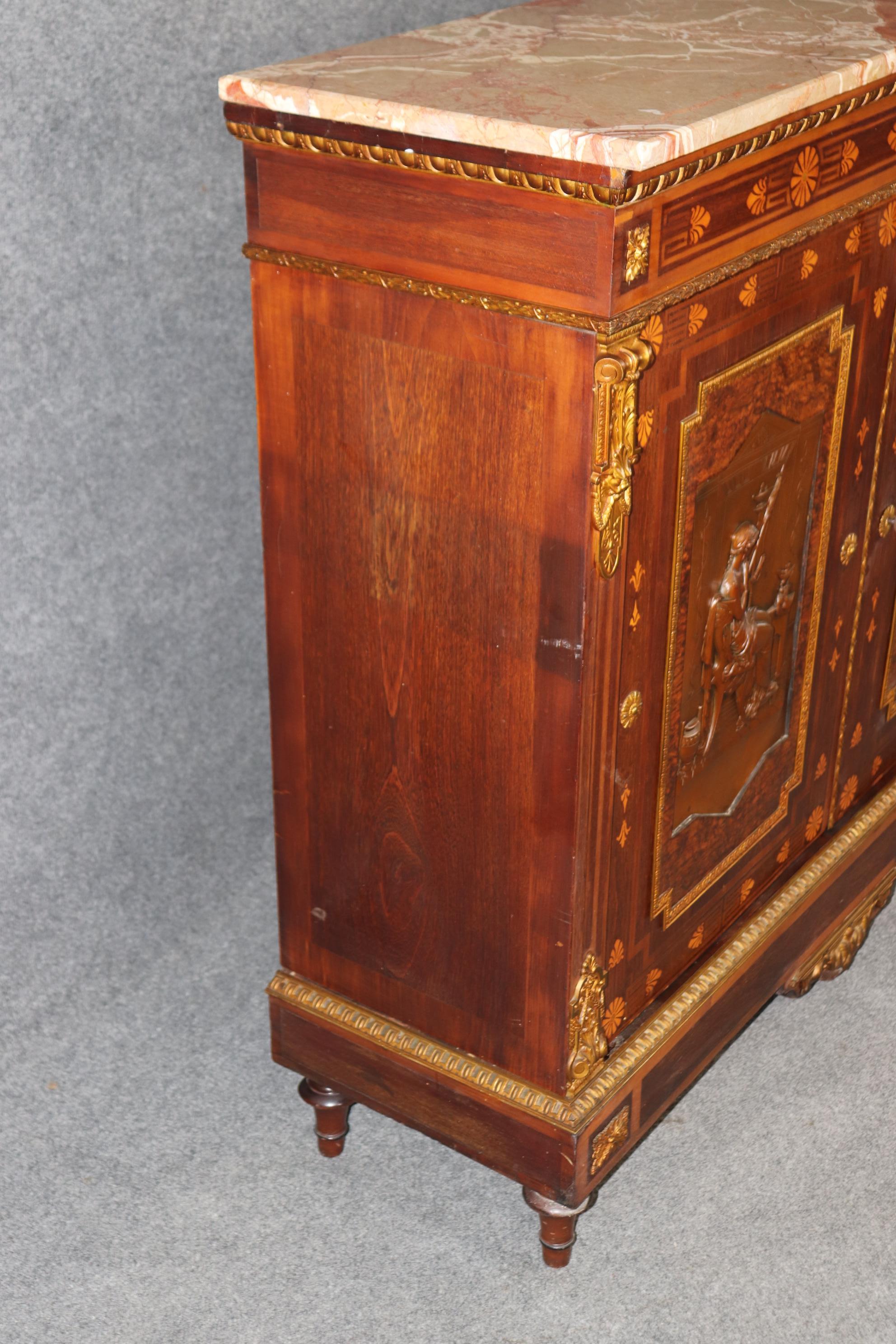 Cabinet en bronze doré de la Belle Époque, époque 1870, avec plaques d'Émile Guillemin 2